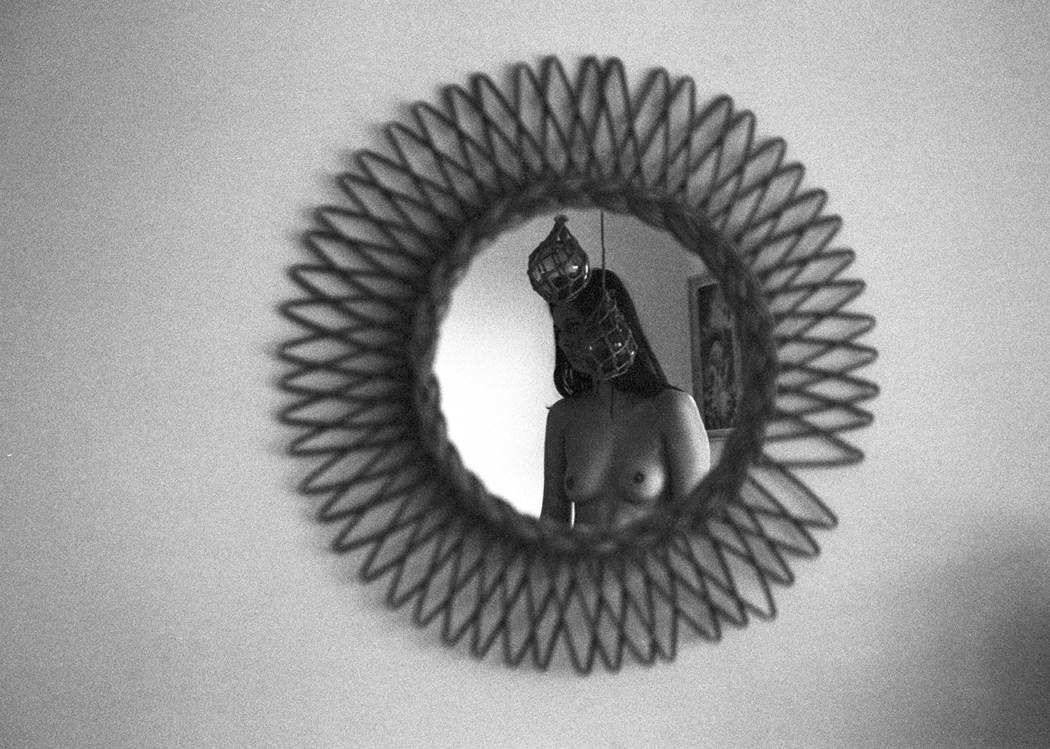 portrait dans miroir en osier2.jpg