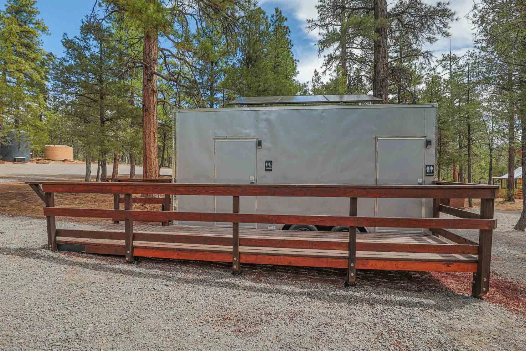Communal-Bathrooms-Outside-Highland-Grand-Canyon.jpg
