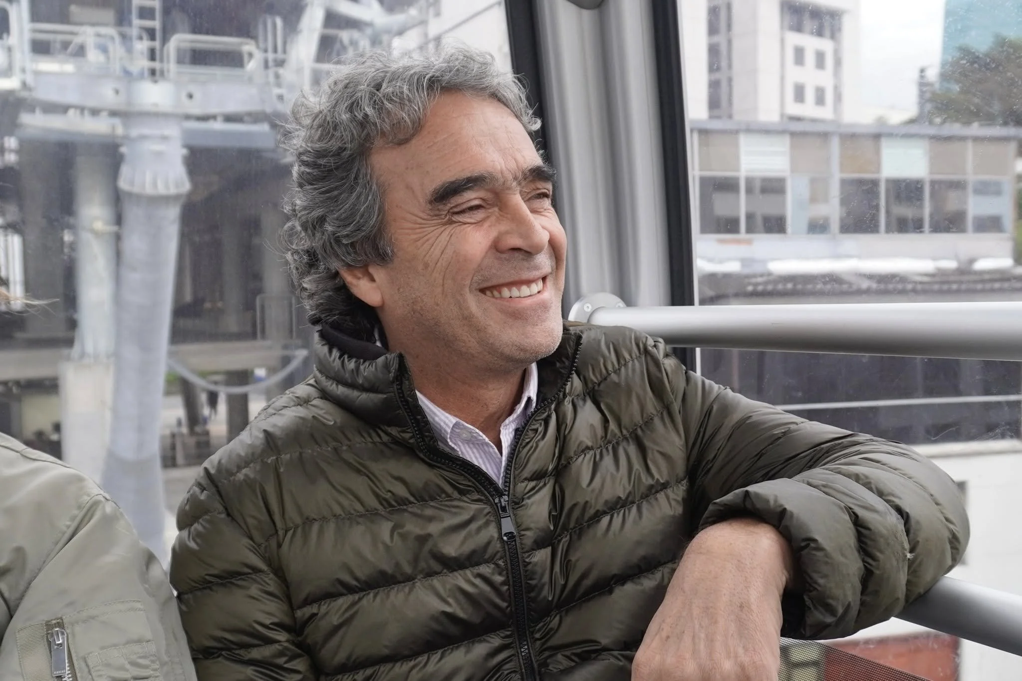 Sergio Fajardo y el liderazgo local: cómo se transforma un territorio