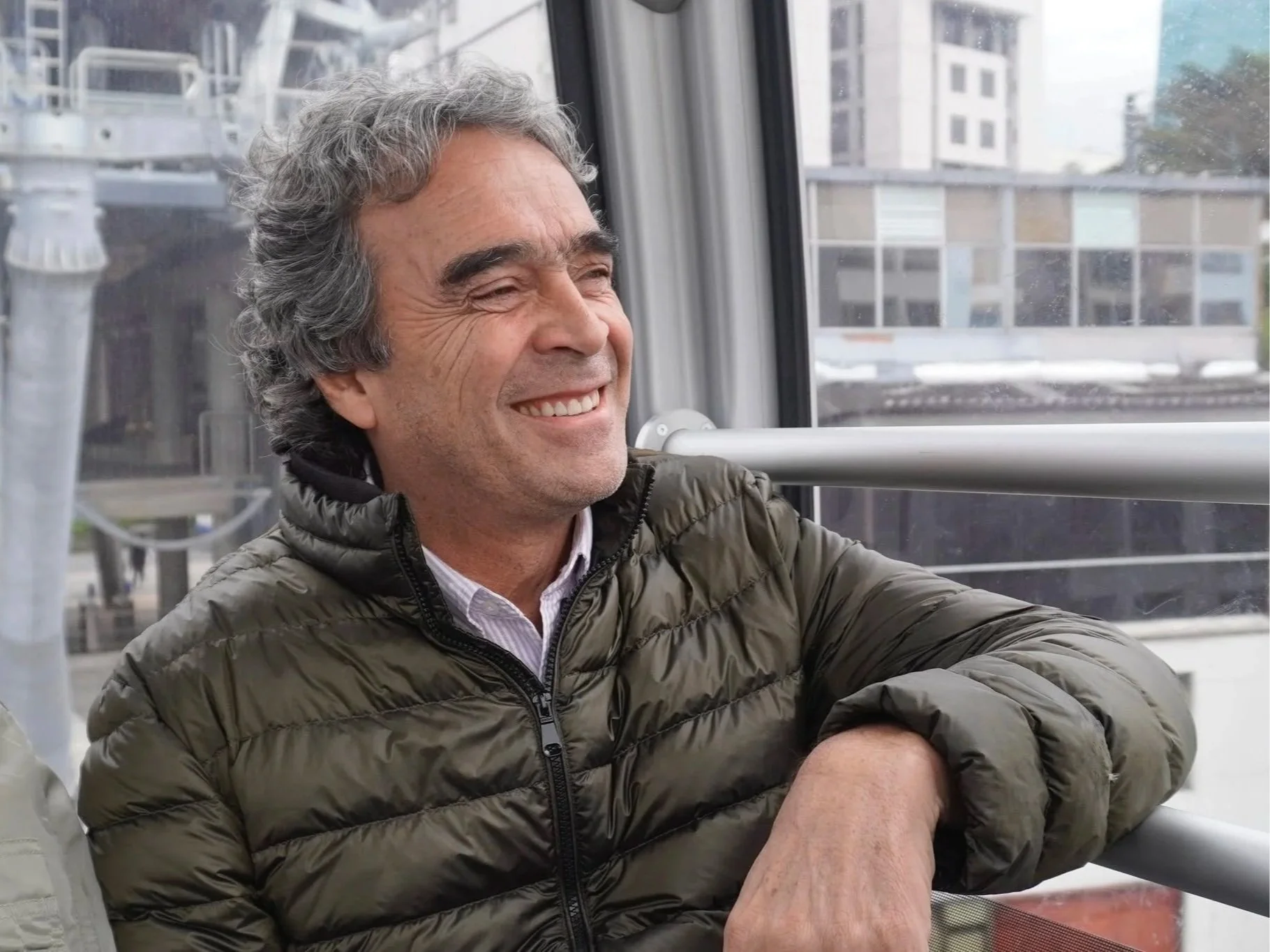 Sergio Fajardo y el liderazgo local: cómo se transforma un territorio