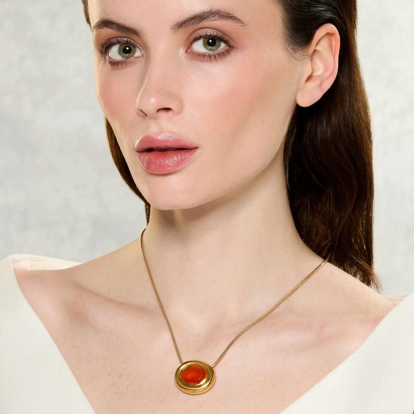 ✨new HMU work on the lovely @tessgleasson for @tiinasmithjewelry ✨

photos @joelbphoto 
my rep ➡️ @artistswithagency 

#bostonmakeupartist #hmu #hairandmakeupartist #promua #boston