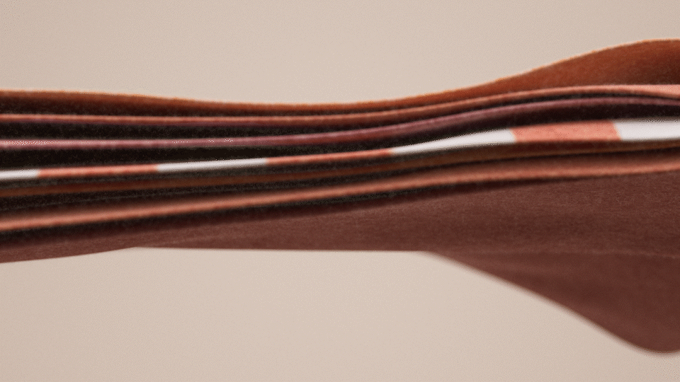 01_Wavy_16x9_04.gif
