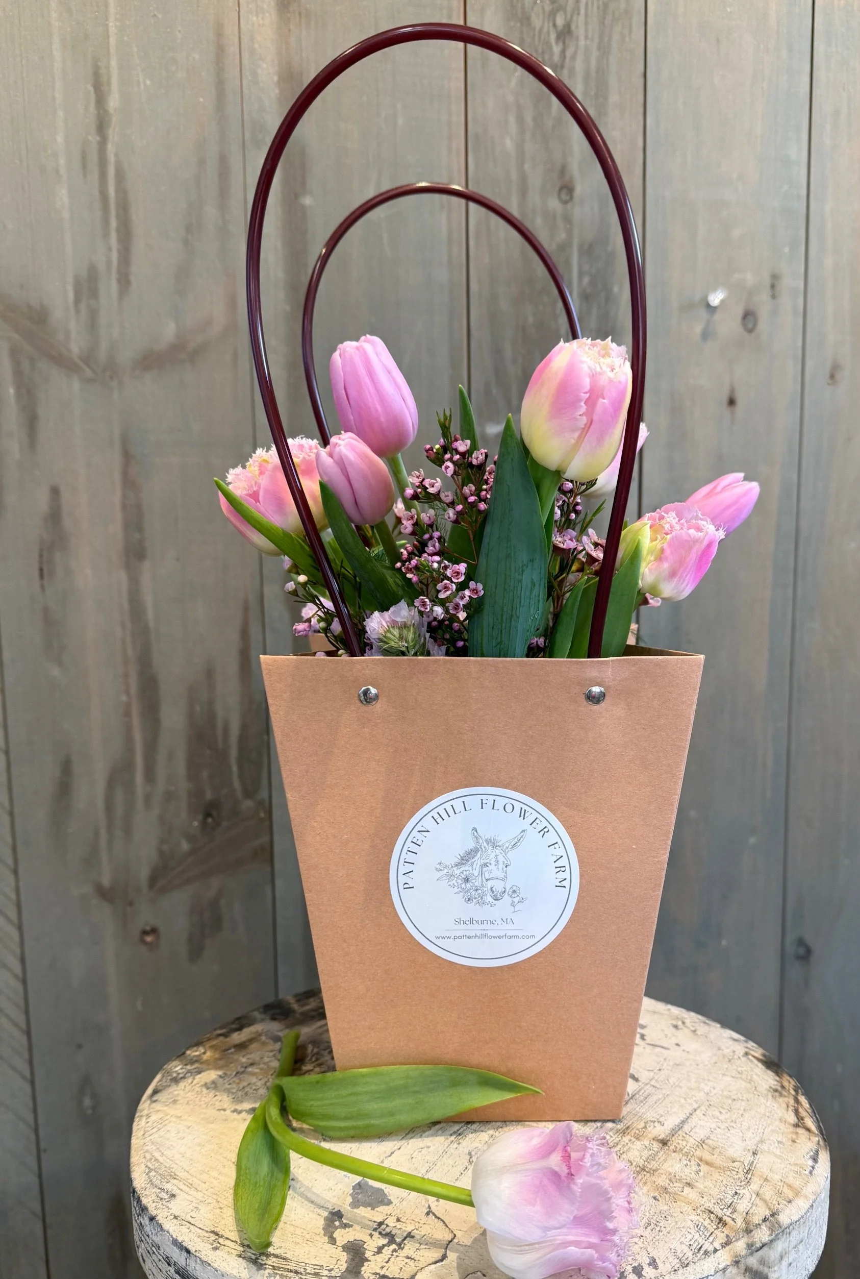 Bloom Tote - Vase Centerpiece