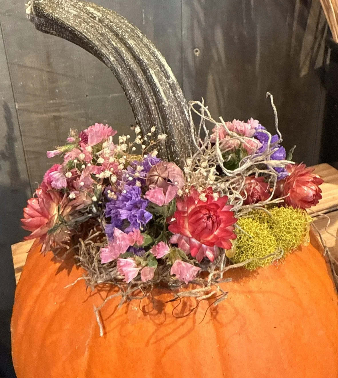 pumpkin dried flower tablescape.jpeg