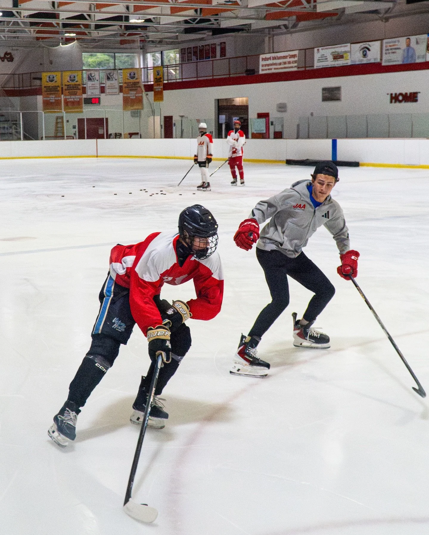Development camp week 4✅ Can&rsquo;t wait for week 5!
&bull;
📸 @kapturedbykelvin 
&bull;
#hockey #hockeyskills #hockeydrills #hockeytraining #hockeyplayerdevelopment