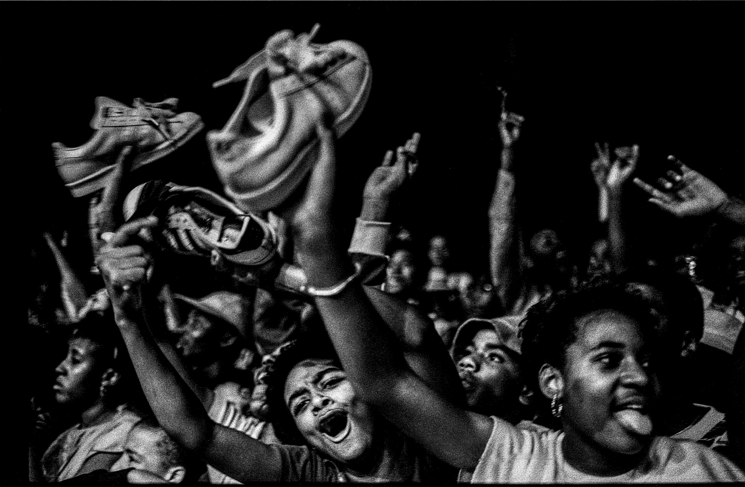 Run-DMC+crowd%2C+Philadelphia%2C+1986.jpg