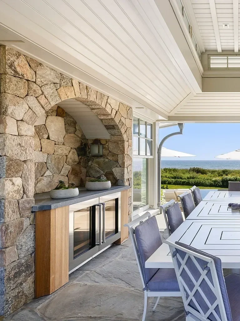 OutdoorKitchen1.webp