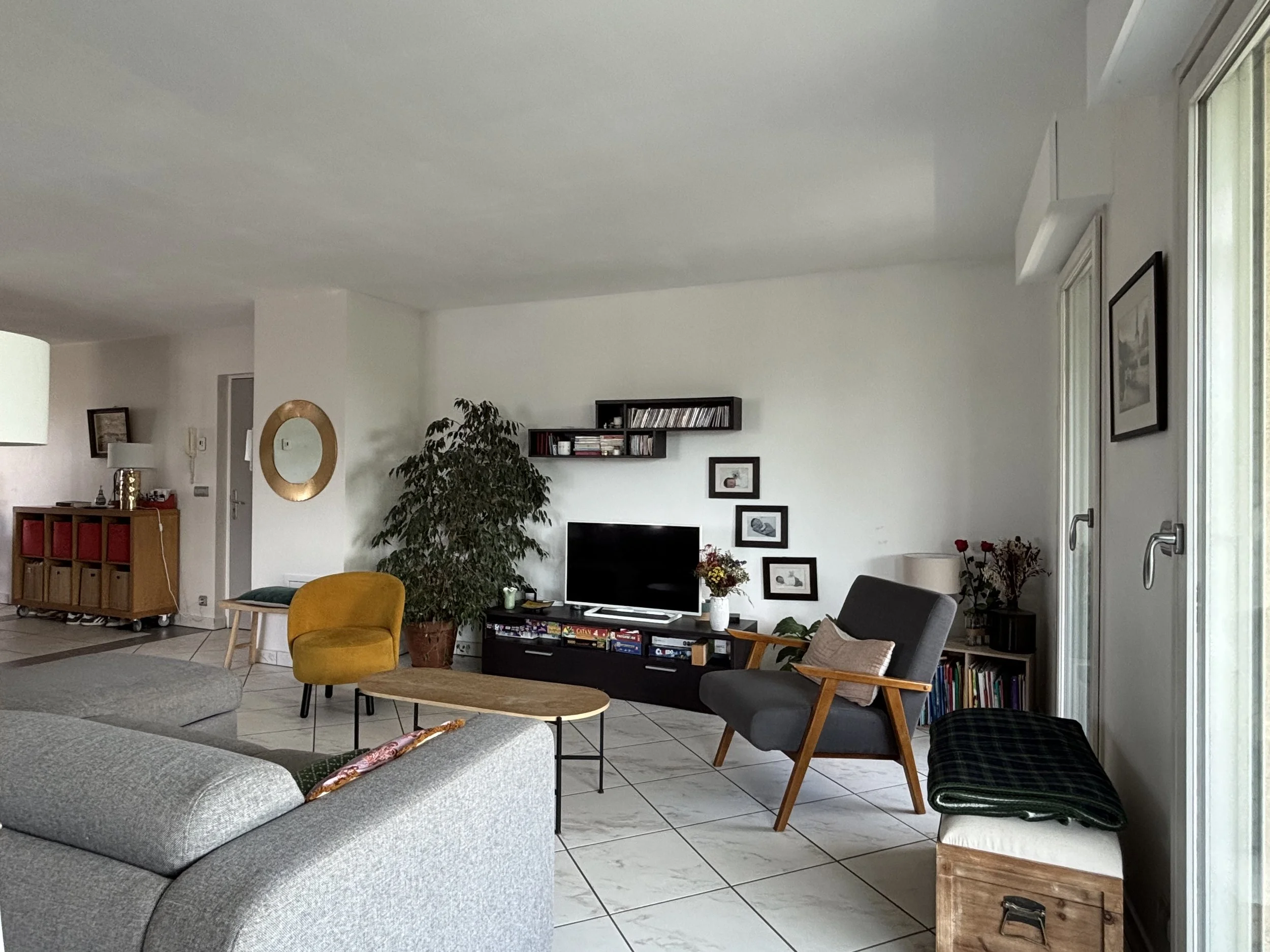 Annemasse : ce T4 duplex de 102,44 m² Carrez offre une configuration familiale particulièrement confortable. 