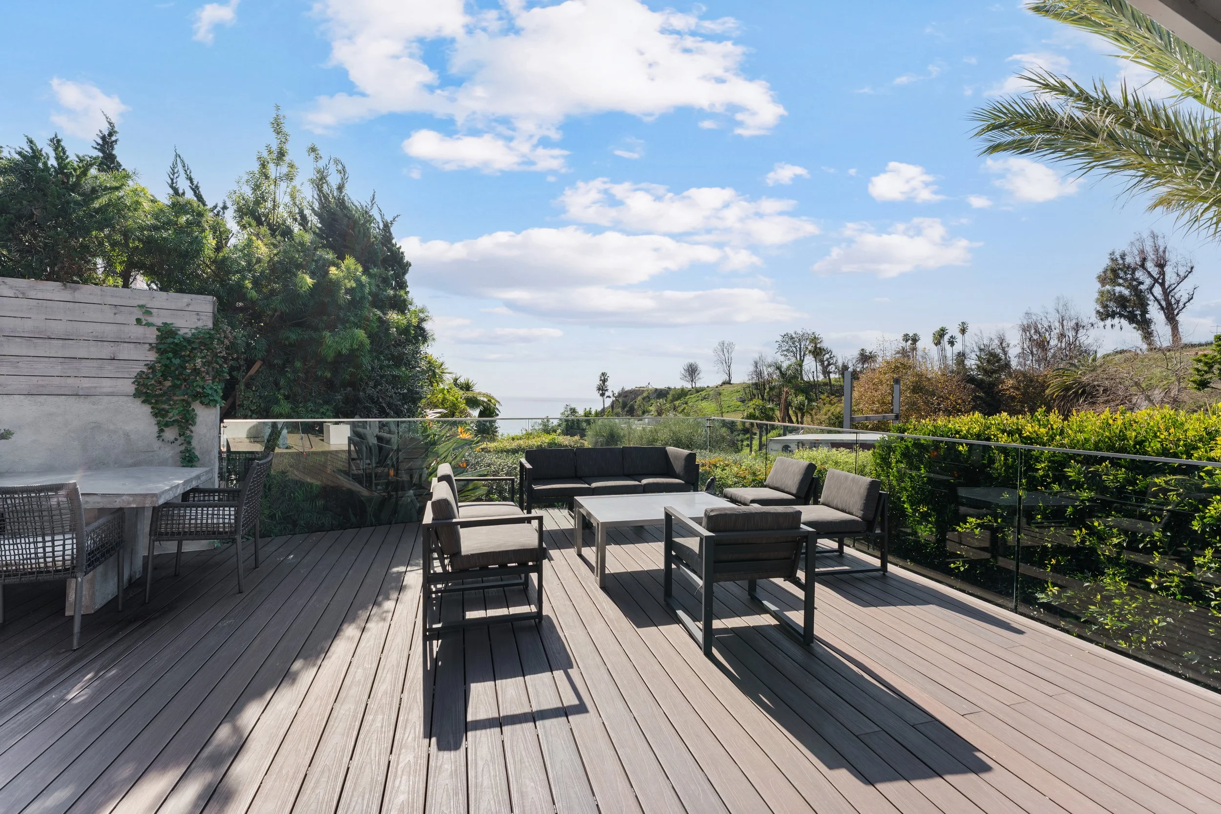 Ocean-View Deck