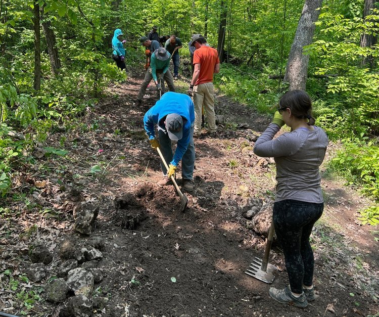We can't wait to see you at the Sycamore park workday, October 26th, 9am-12pm. Join us to rework the large jumps, move the wooden features to a better location, and complete some fall cleanup. No experience needed!
 #trailstewardship #corptrails #sin