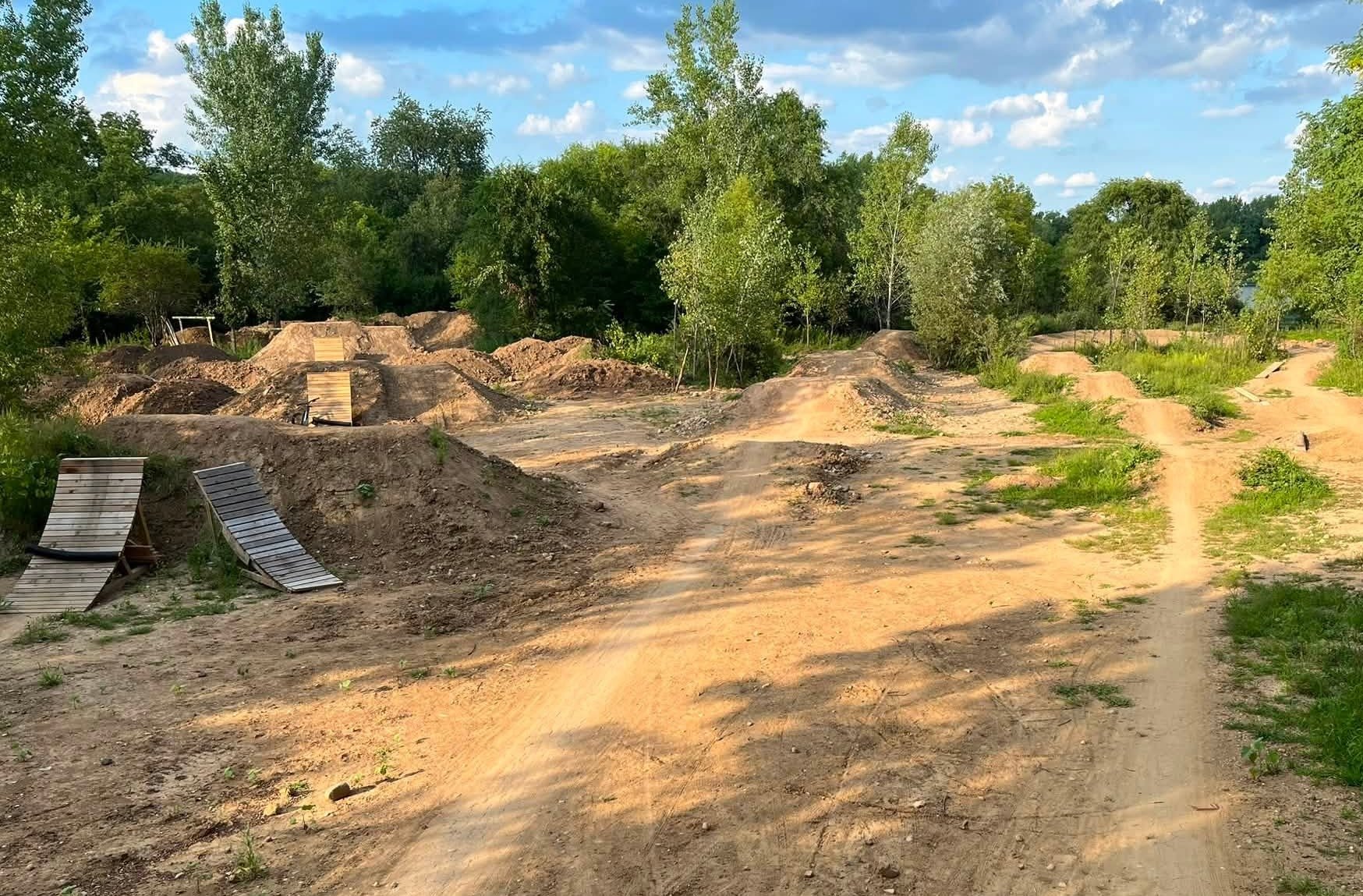 Quarry Ridge Bike Park: featuring progressive jump-lines
