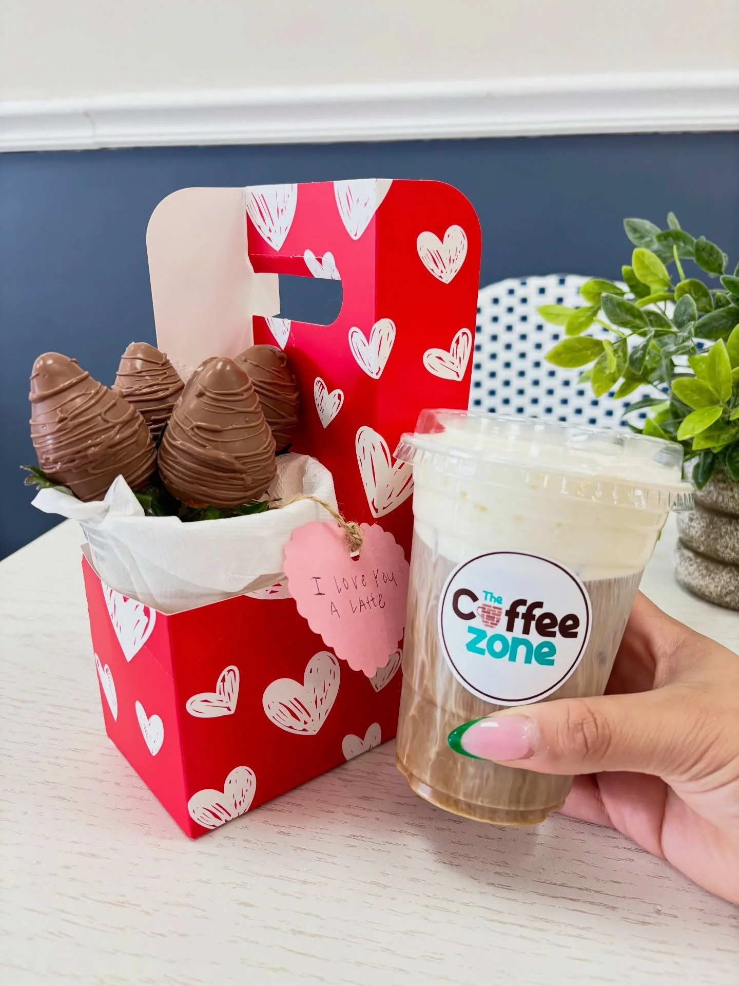 Roses are red, lattes are too&hellip; ☕❤️
Our Latte Love Box is officially available for pre-order!

✨ Pickup February 13 &amp; 14
✨ On delivery apps 2/13 &amp; 2/14

Because coffee is always a love language 💘