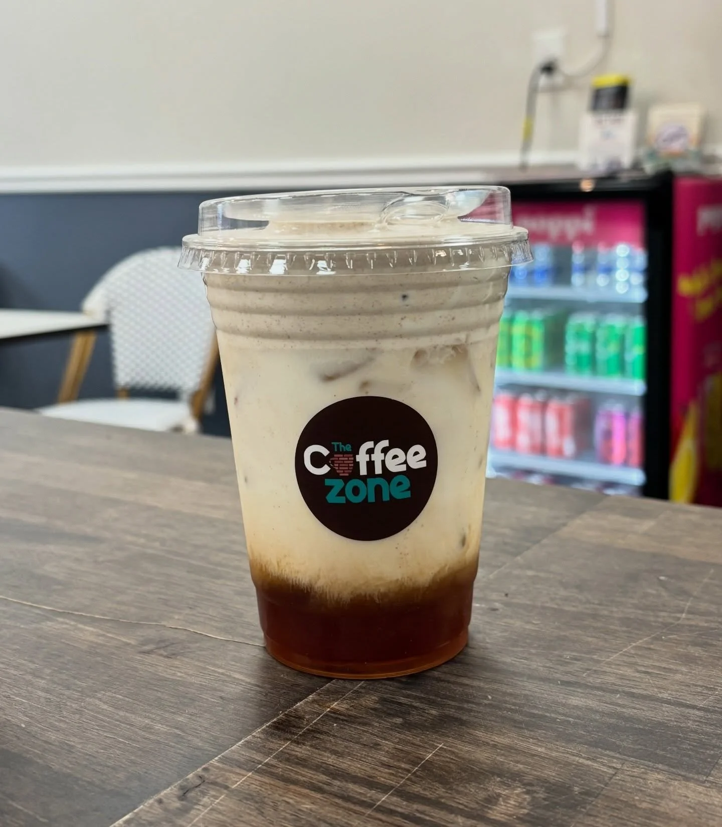 This toasted vanilla is such a treat 🤤

Freshly brewed sweetened chai topped with a caramel cinnamon cold foam&hellip; yeah, it&rsquo;s that good.

One sip and you&rsquo;ll get it ☕✨