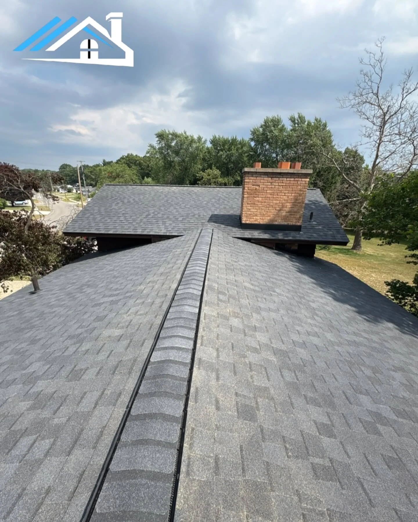 Another Chosen Roofing System Installed! CertainTeed Landmark Moire Black ✅️