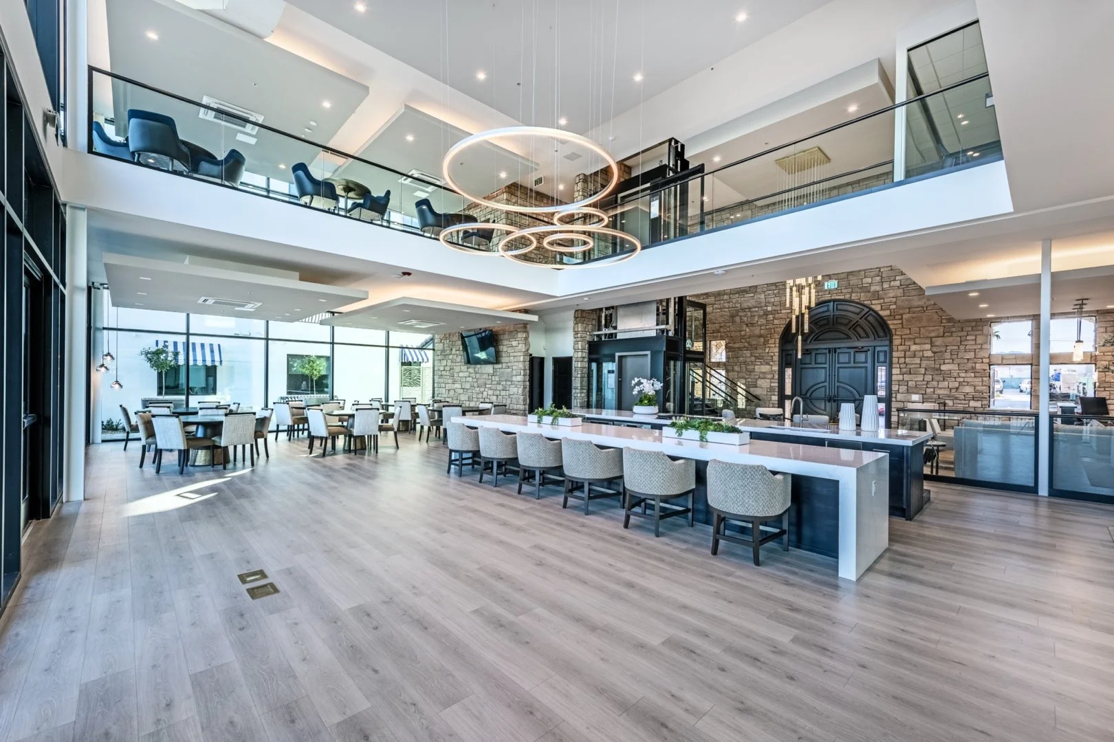 NV - Lindell Living_045.jpg