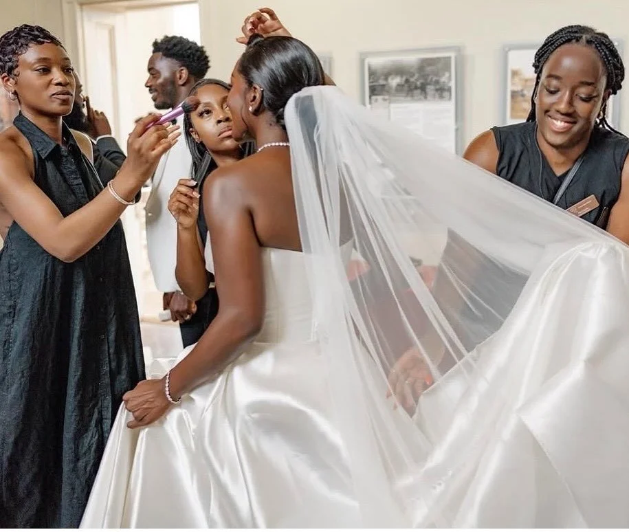 Heart of a Woman❤️
Love, Support &amp; empowerment!
Photography: @derustudios 
Wedding Planner &amp; Coordinator: @winzlovesevents 
Bride&rsquo;s MUA: @lovesbeautyroom 
Bride&rsquo;s Hairstylist: @kaywigsstudio 
#womencrushwednesday #wcw #womenempowe