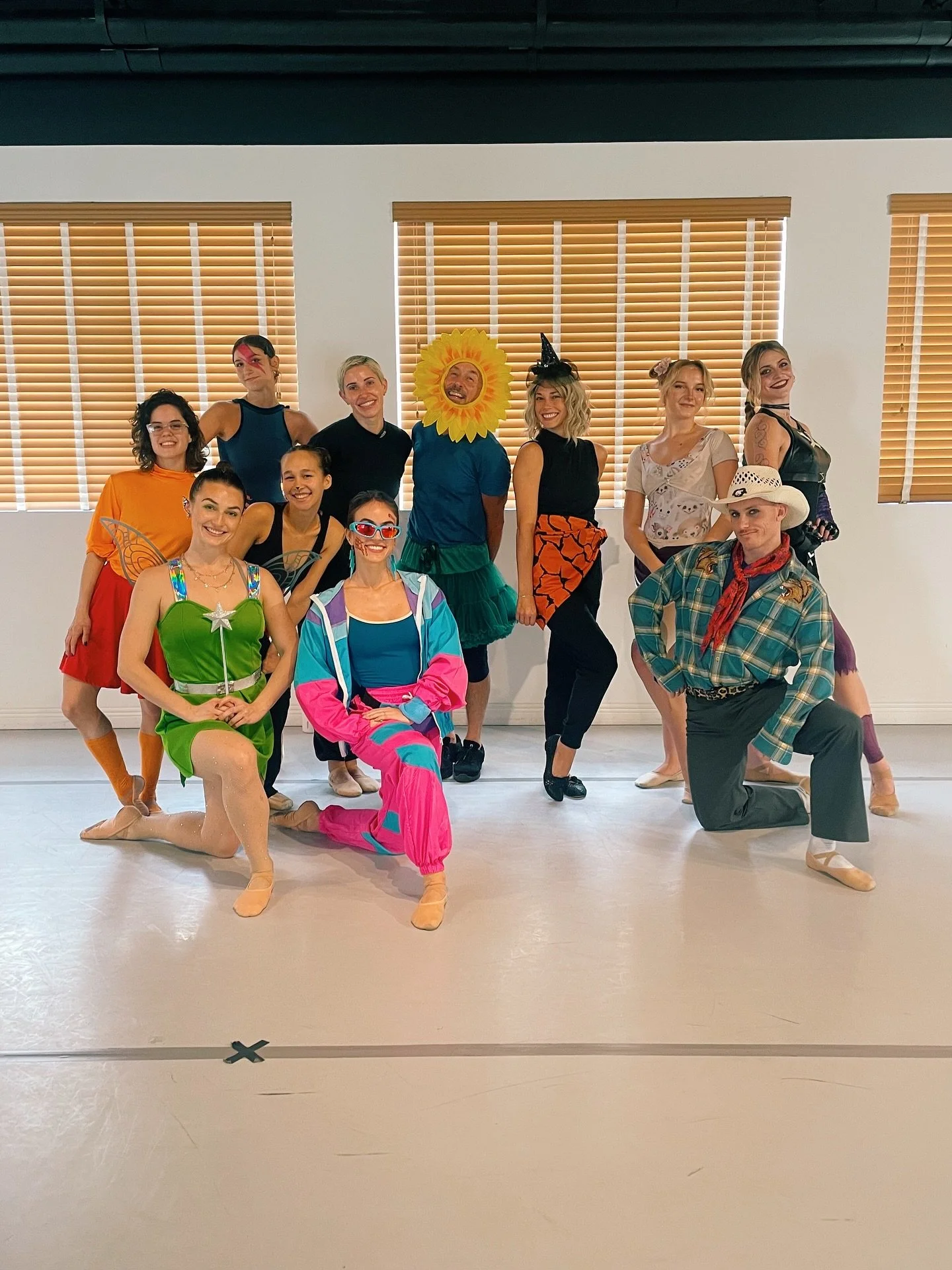 Have a spooktacular Halloween from all of us at Ballet Florida! 🎃👻🩰🖤