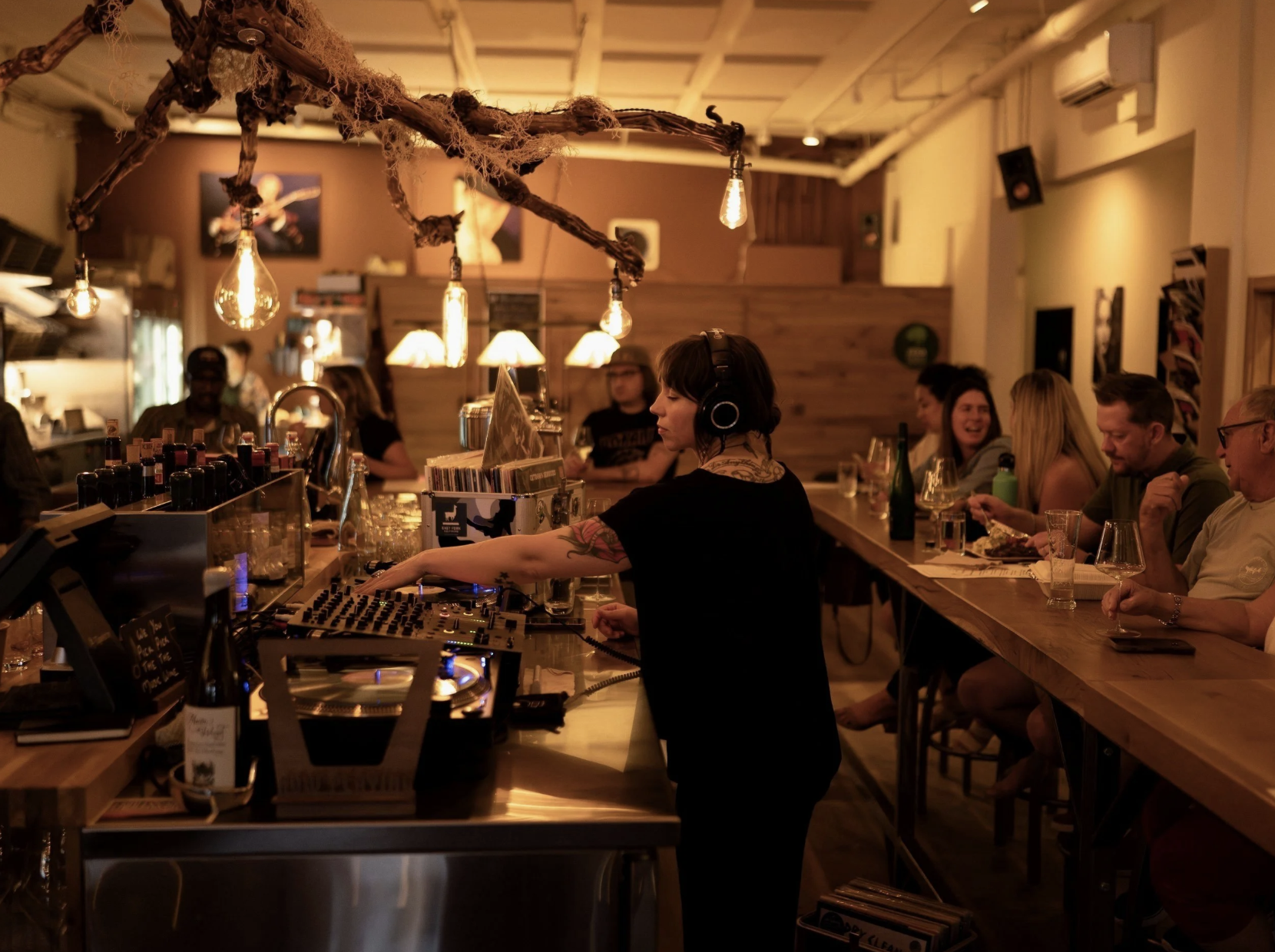 HiFi 5 Year Anniversary Chenin Fest + DJ Oscurita