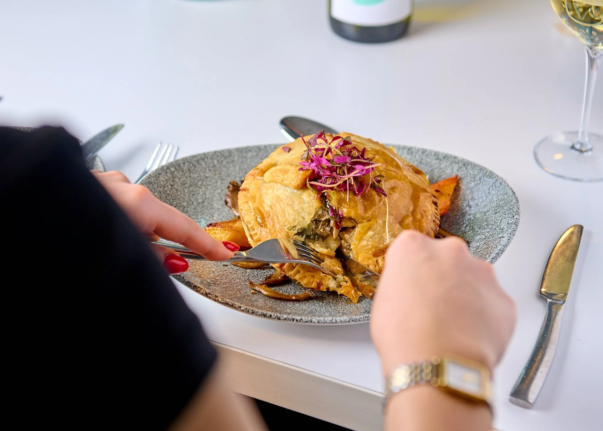 Hamilton Park Racecourse fish dish being served – hospitality photographer Glasgow Scotland