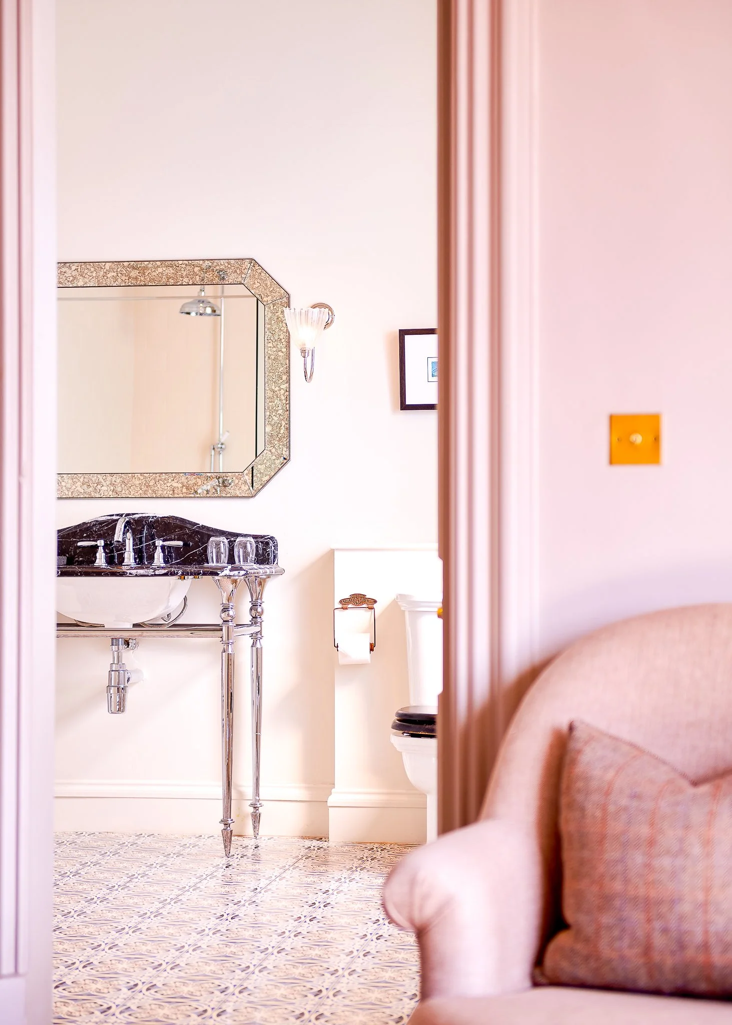 Roseate Edinburgh pink bathroom with ornate mirror – boutique hotel photography Edinburgh