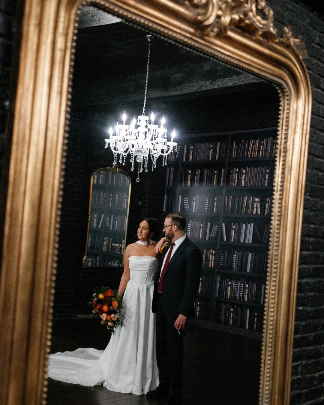 A love story worthy of its own novel. 📚✨Ready to write your love story? Inquire today with the link in our bio! 
Photo: Loren Weddings @lorenweddings