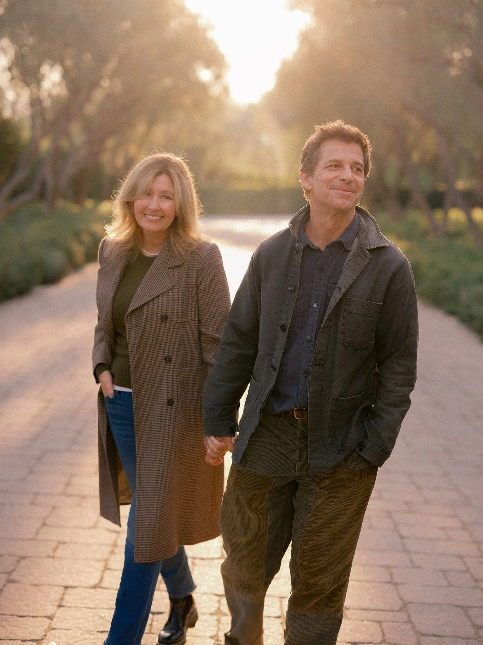 06-debbie-zack-snyder-anniversary-couple-walking-path.jpg.JPG
