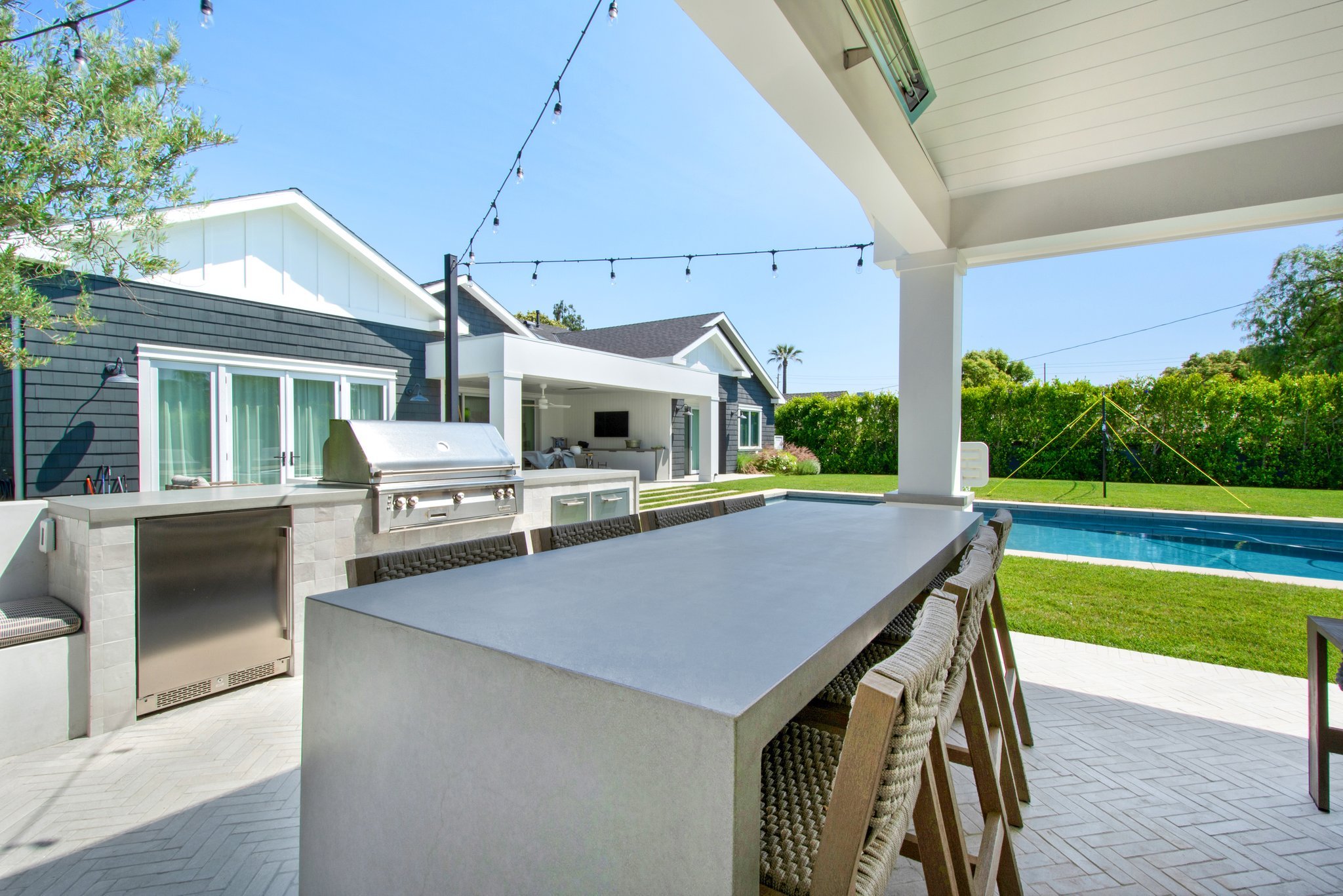 Outdoor kitchen, custom build
