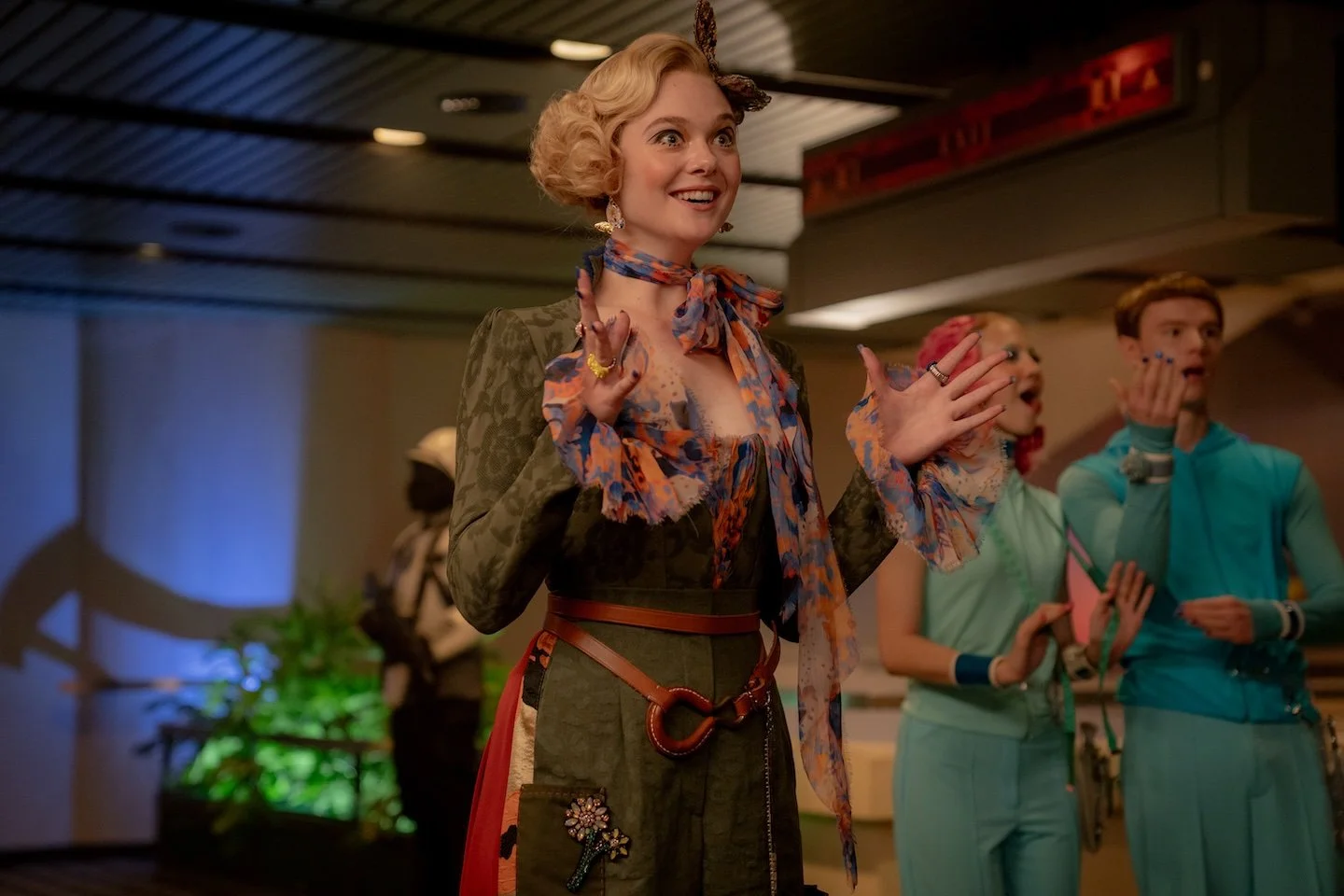 sunrise_repaing_elle_fanning.jpg