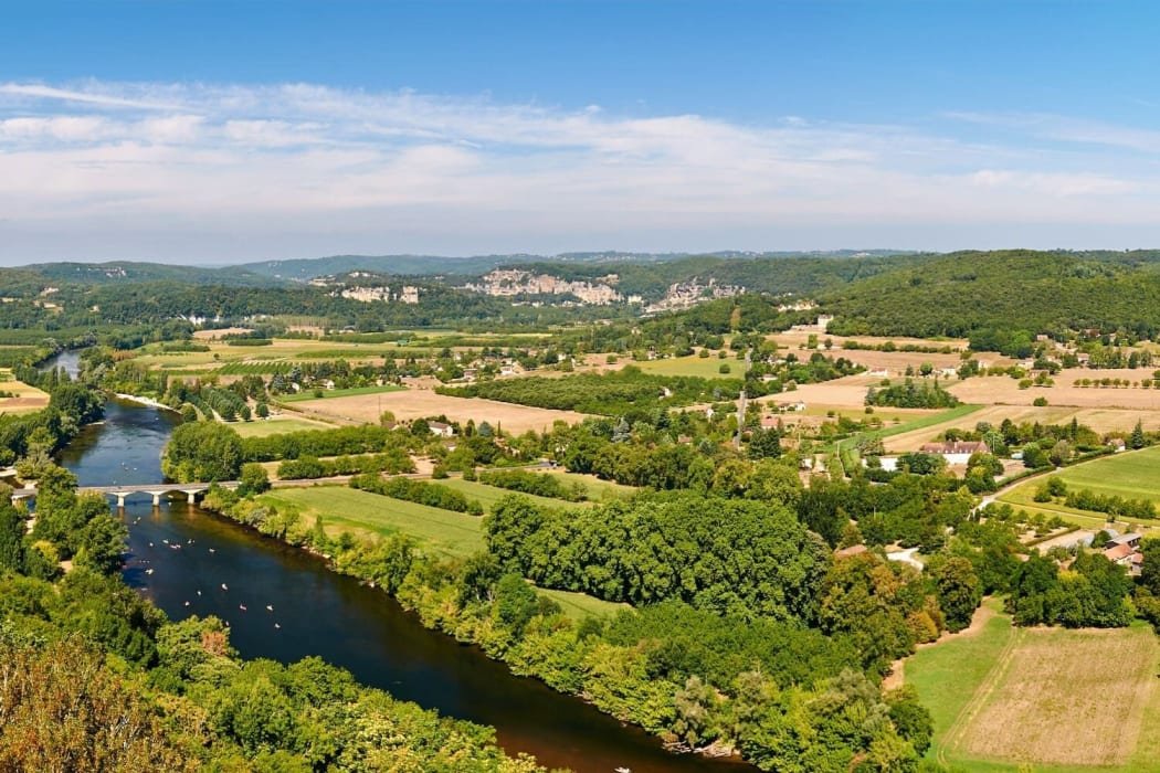 hikes dordogne.jpg