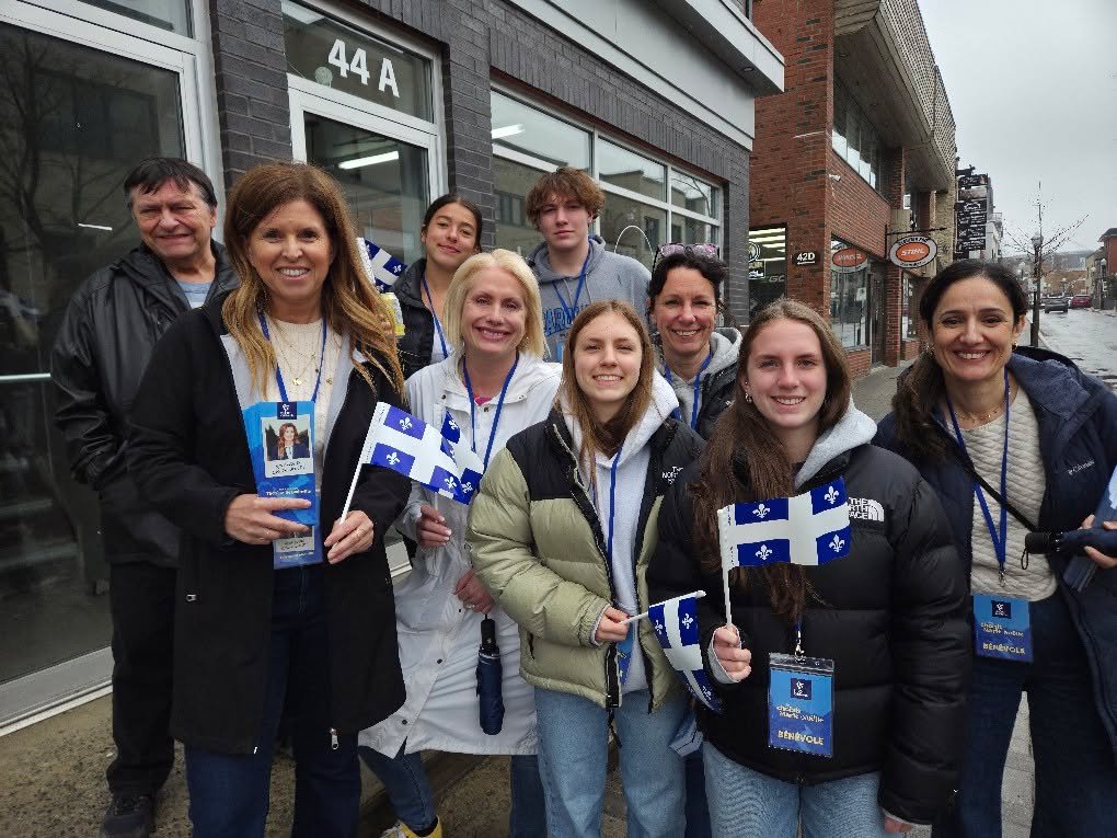 Une belle tourn&eacute;e de porte-&agrave;-porte cet apr&egrave;s-midi, malgr&eacute; la pluie!

Merci aux citoyennes et citoyens pour l'accueil que vous nous avez r&eacute;serv&eacute; &agrave; nous, et &agrave; nos propositions! 

#JeChoisisLeQc #B