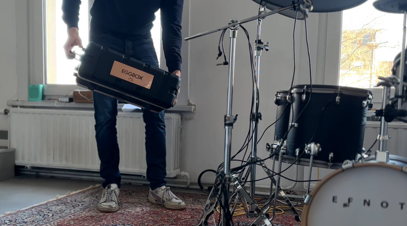 Installatie Eggbox stil repeteren en stille repetities en repetitieruimtes