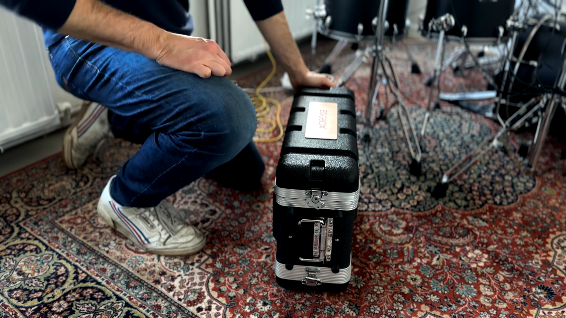 Installatie Eggbox stil repeteren en stille repetities en repetitieruimtes