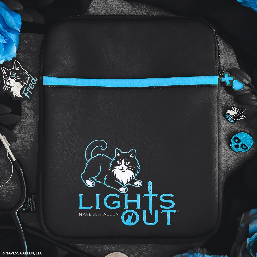 lightsoutboksleeve2.webp
