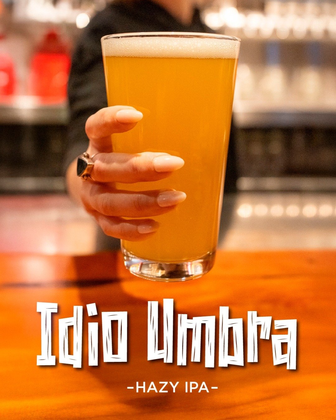 Idio Umbra is a lush, hazy IPA that leans into soft tropical fruit and citrus, wrapped in a pillowy mouthfeel. A gentle glow of hop aromatics drifts through each sip, with mango, melon, and a little pine peeking out from the haze. It&rsquo;s the kind
