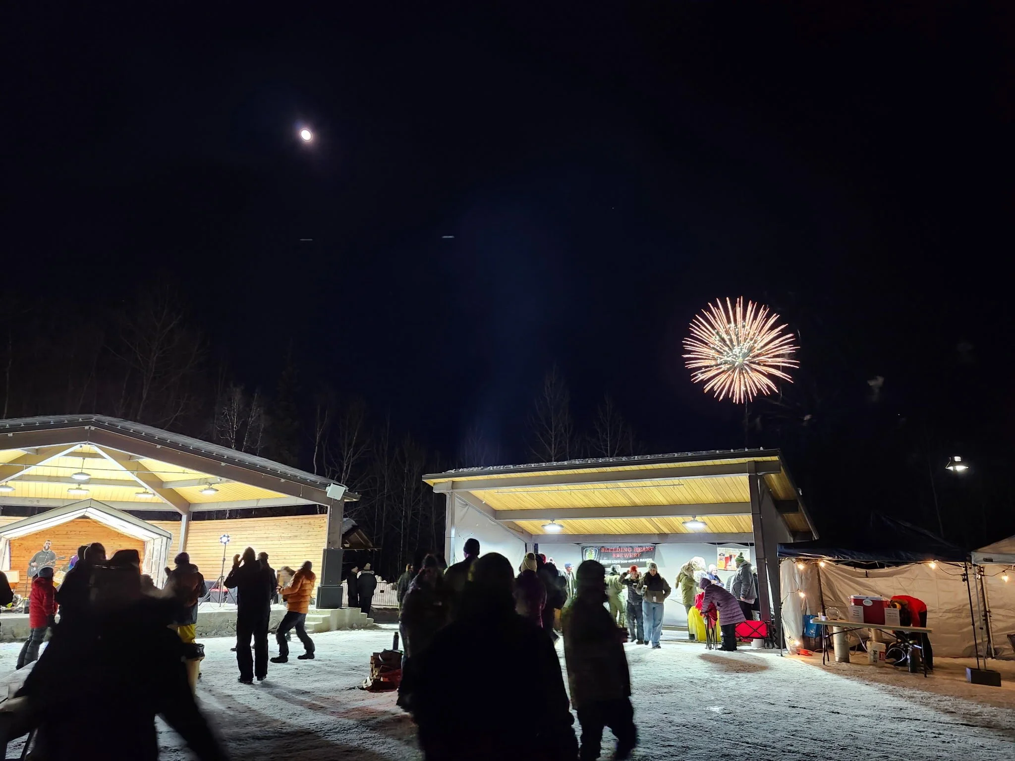 A little flashback from Frozen River fest. Thanks to everyone who came and let us pour a brew for you!

We're curious: are there any brewing events you'd like to see us at in the future? Let us know!