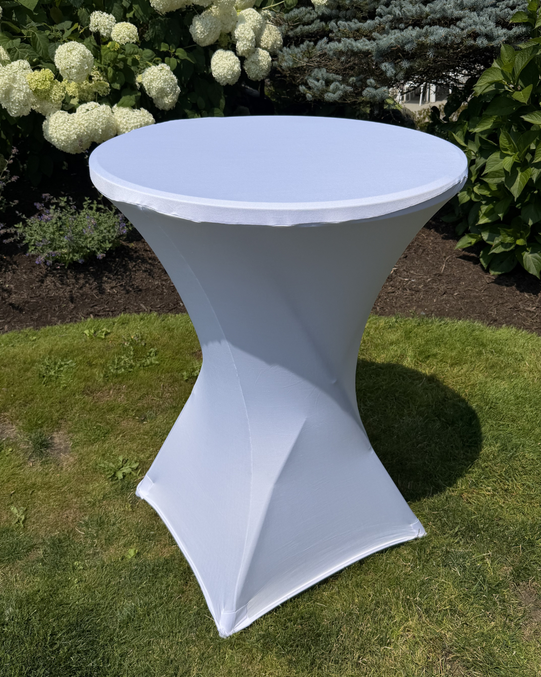 White Fitted Cocktail Tablecloth