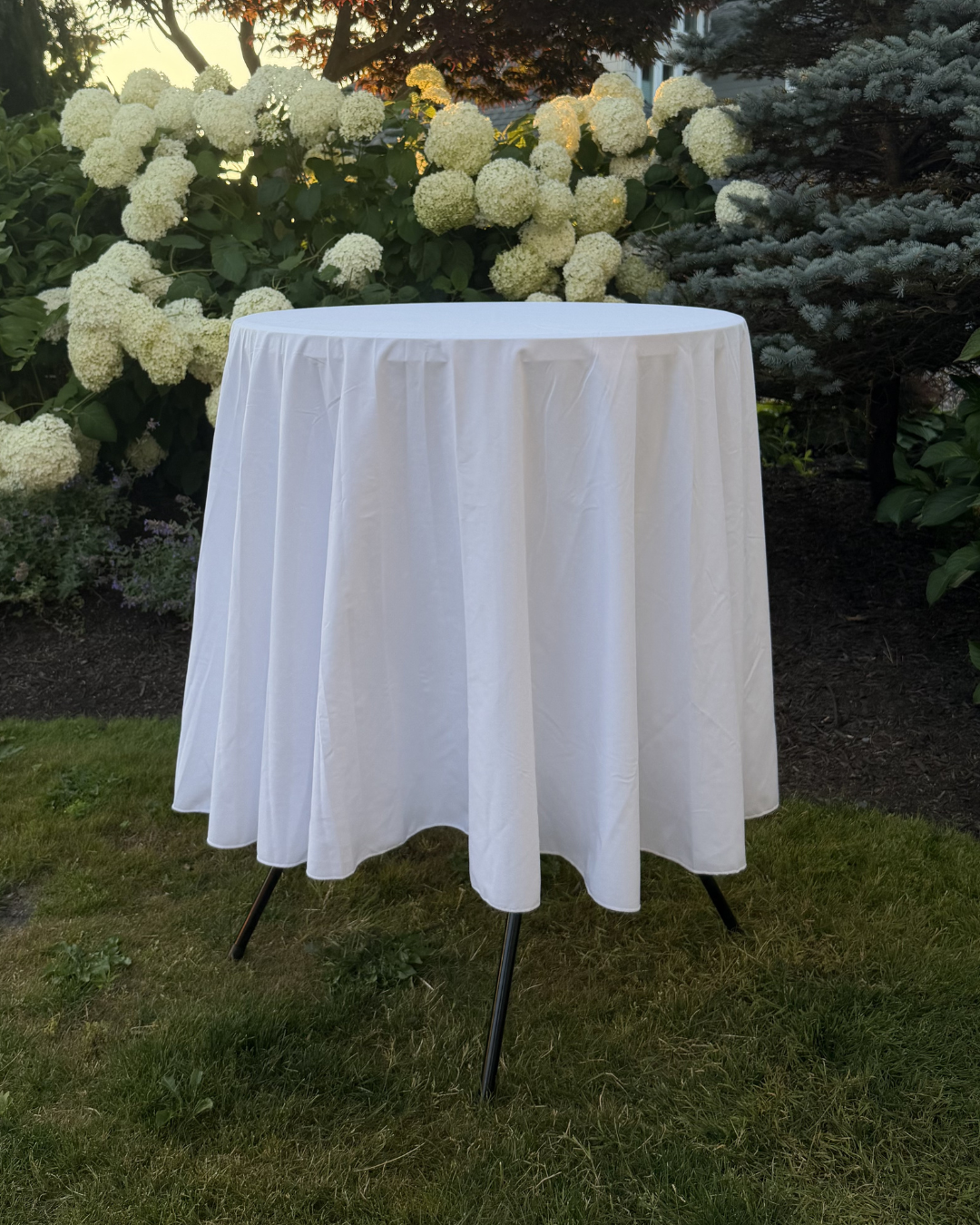 90" Ivory Tablecloth