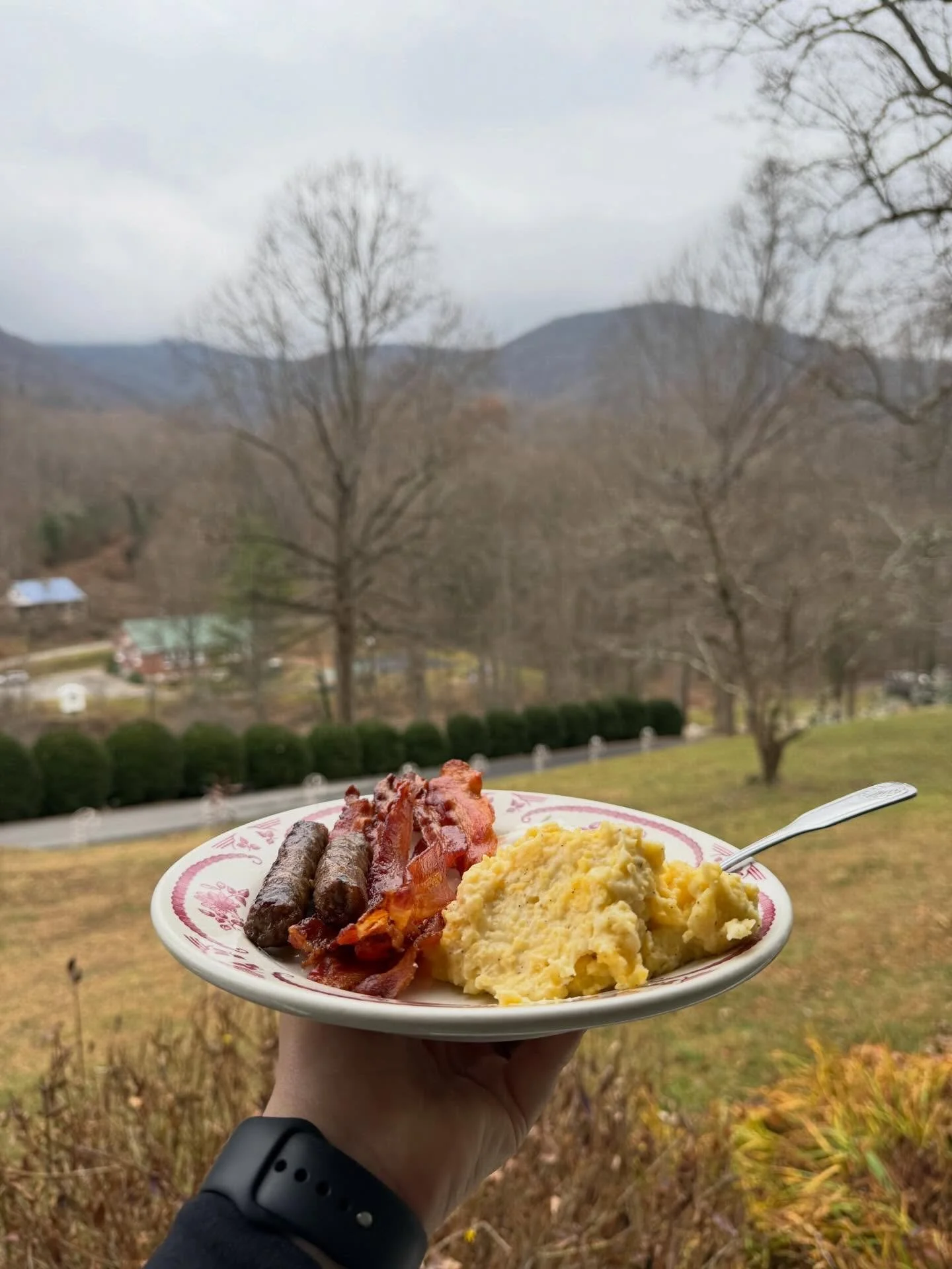 There&rsquo;s never been a better time to visit the Inn for our weekend breakfast buffet! Starting tomorrow through January 31st the buffet will be discounted to $10.99 per person! This is also a great time visit the caf&egrave; for our limited winte