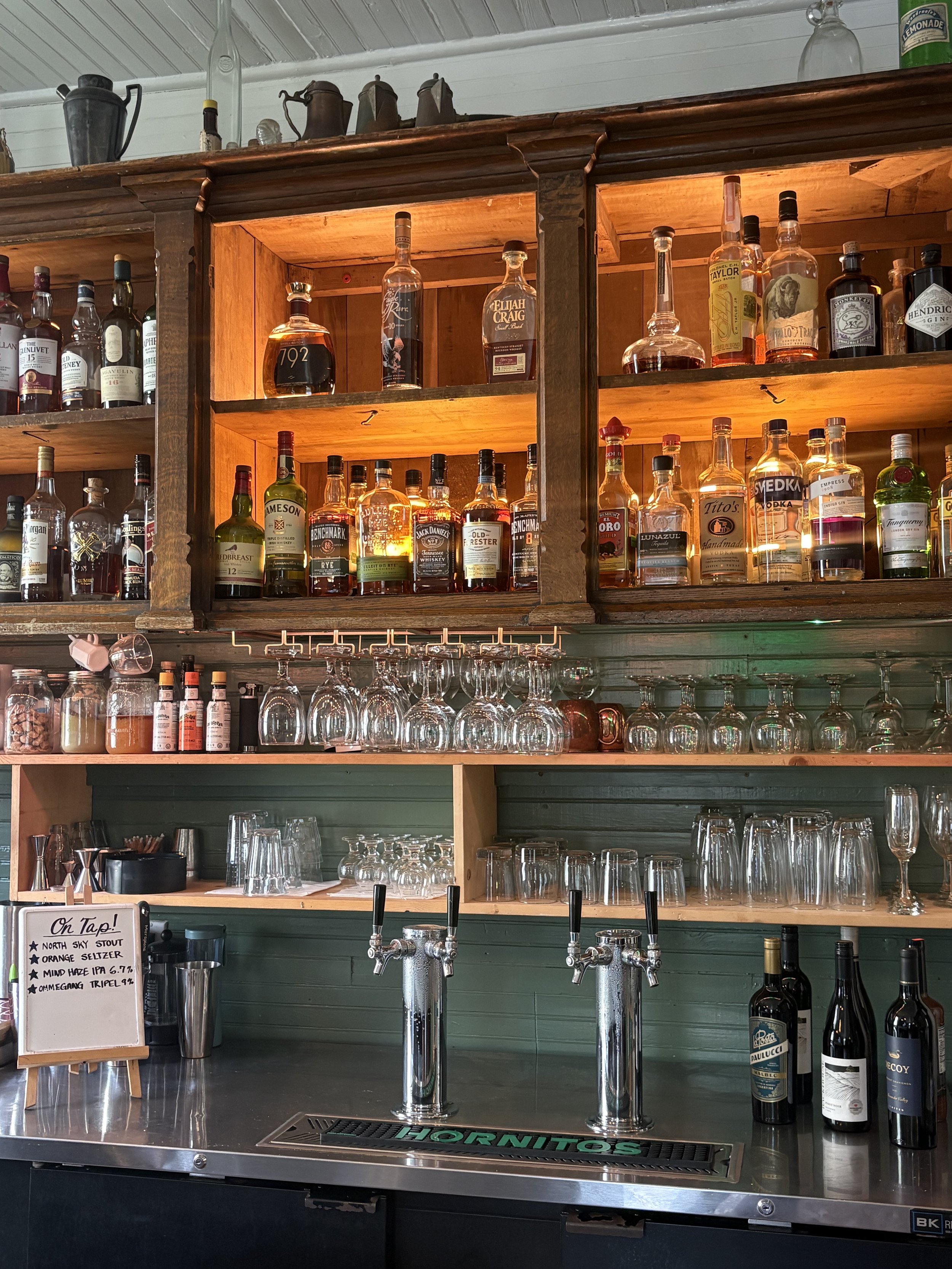 Bar.jpg