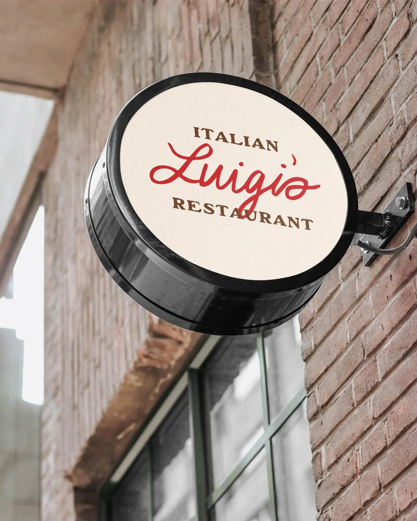 The final brand reveal for Luigi&rsquo;s! 🇮🇹🫒🤎🍕✨

I&rsquo;ve loved working on combining subtle elements of West Texas with Italian influences for this rebrand project. Hand drawn typography combined with a vintage and western-inspired color pale