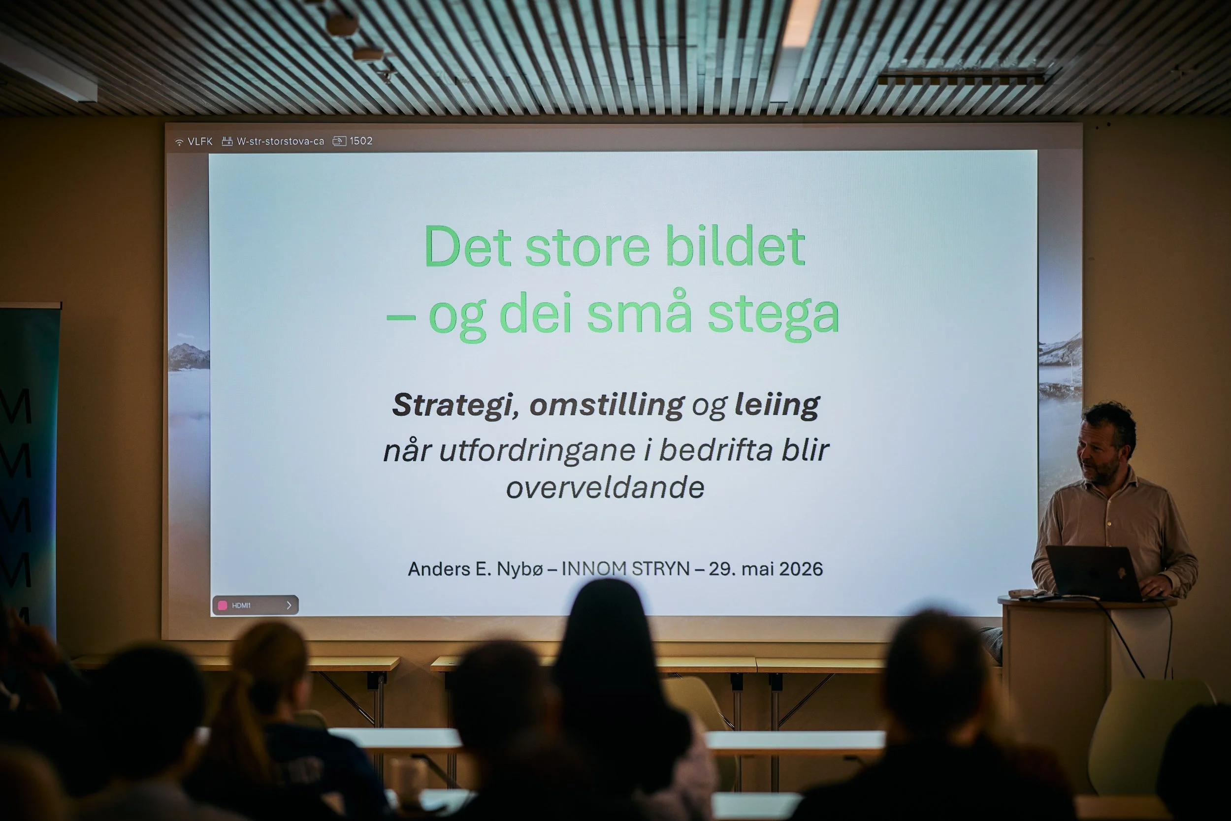 Innom - Det store bildet og dei små stega.