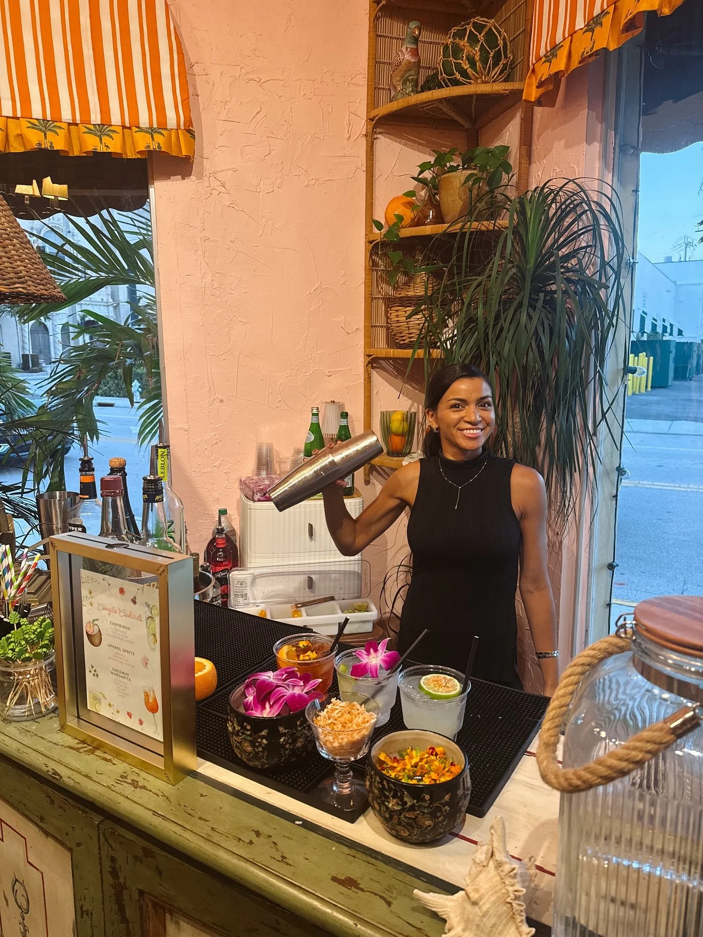 Such a pleasure to be part of last night&rsquo;s Sip &amp; Shop event at @conigliopalmbeach 🥂🛍️ The energy, the women, the style &mdash; everything was wonderful. Thank you for having The Final Pour behind the bar 🧡
.
.
.
#TheFinalPour #PalmBeachE