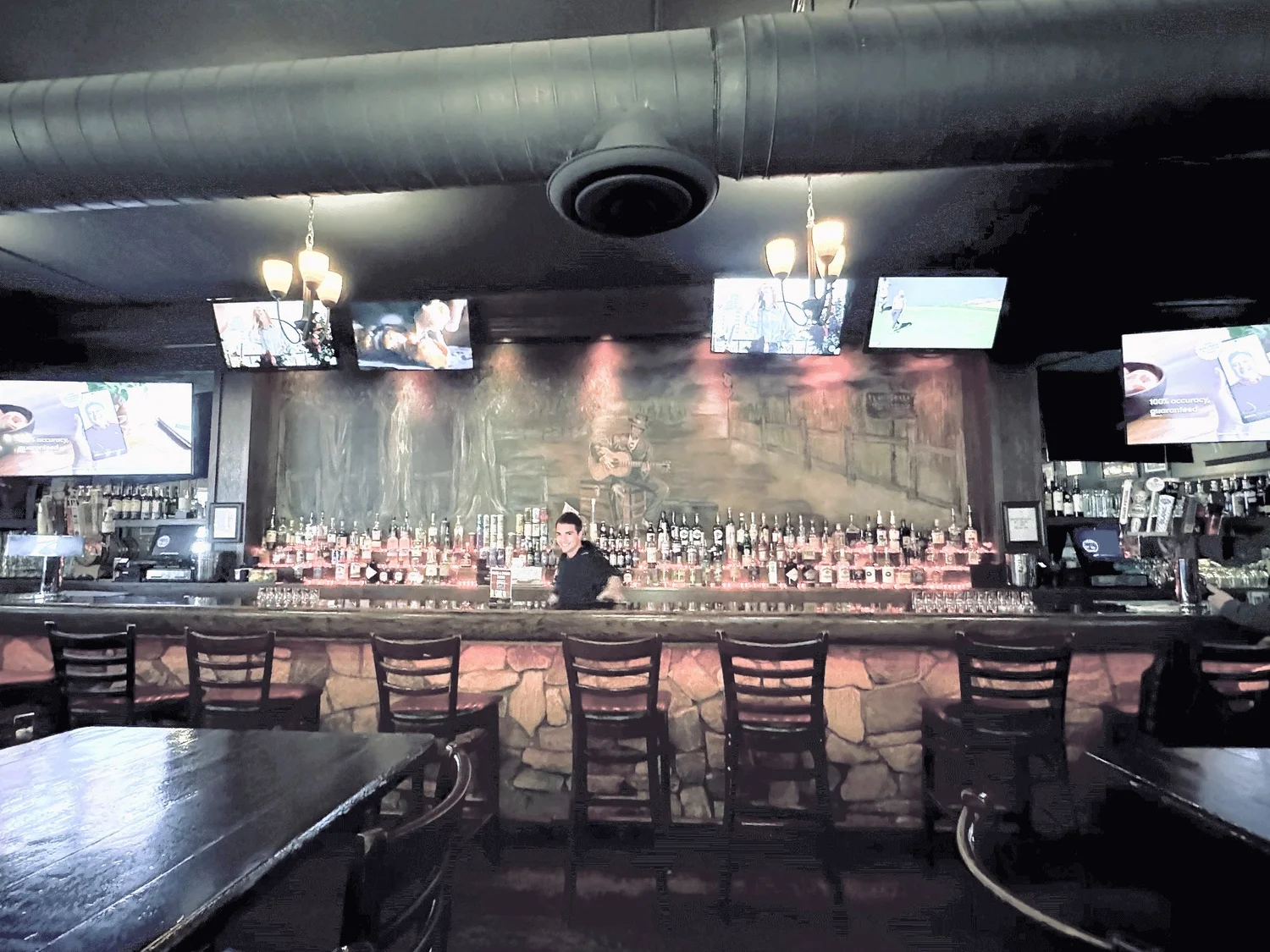 The CrossRoads Bar & Grill — West Loop