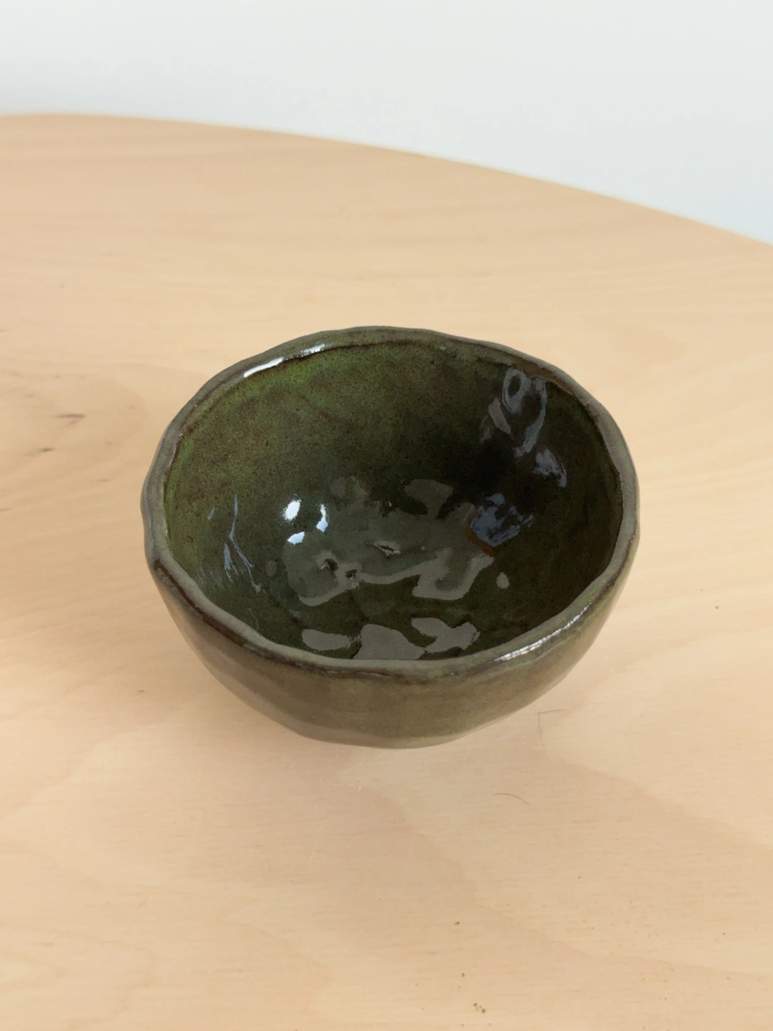 pinch bowl moss glaze inside .JPG