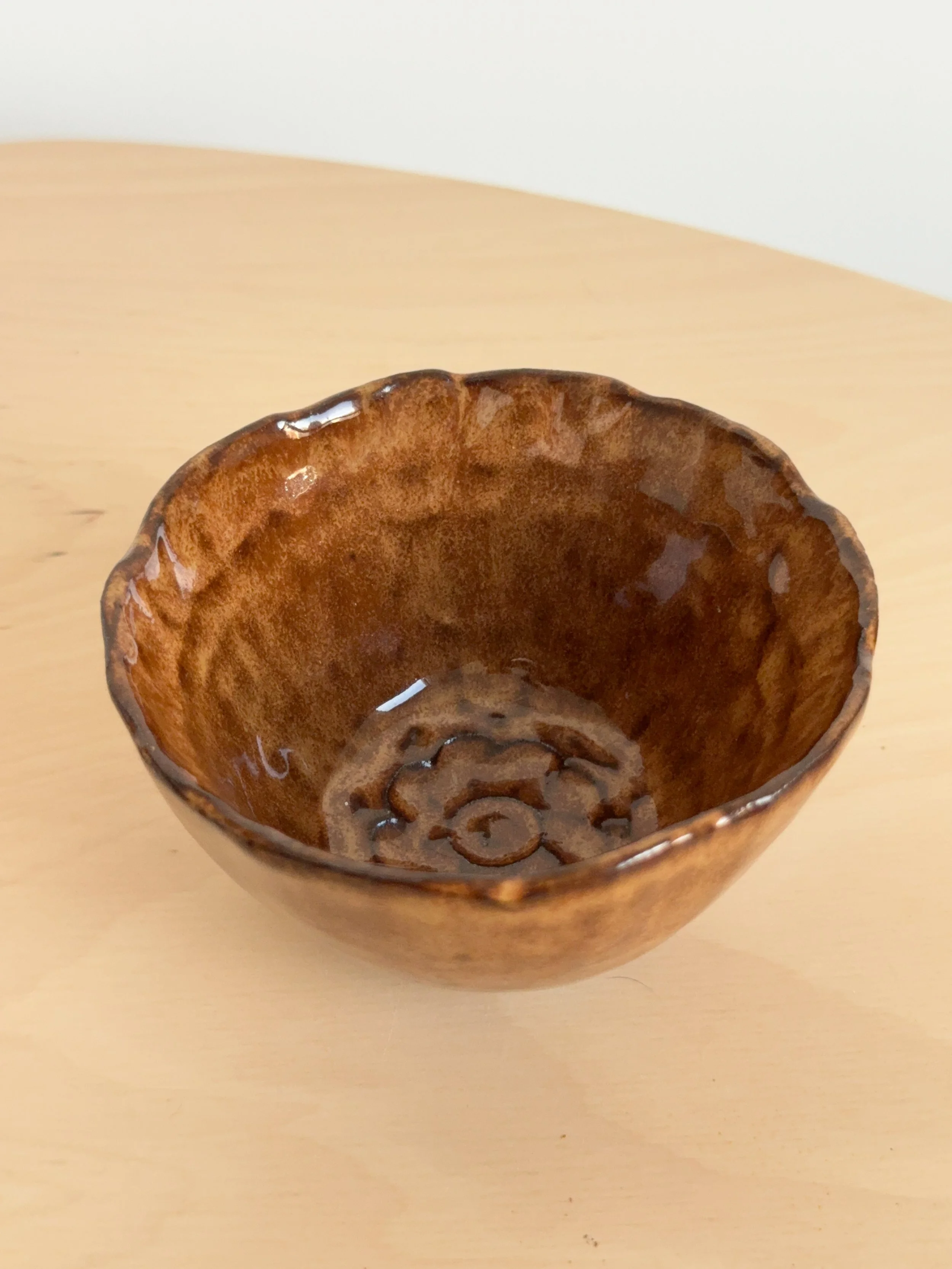 pinch bowl 3 inside .JPG