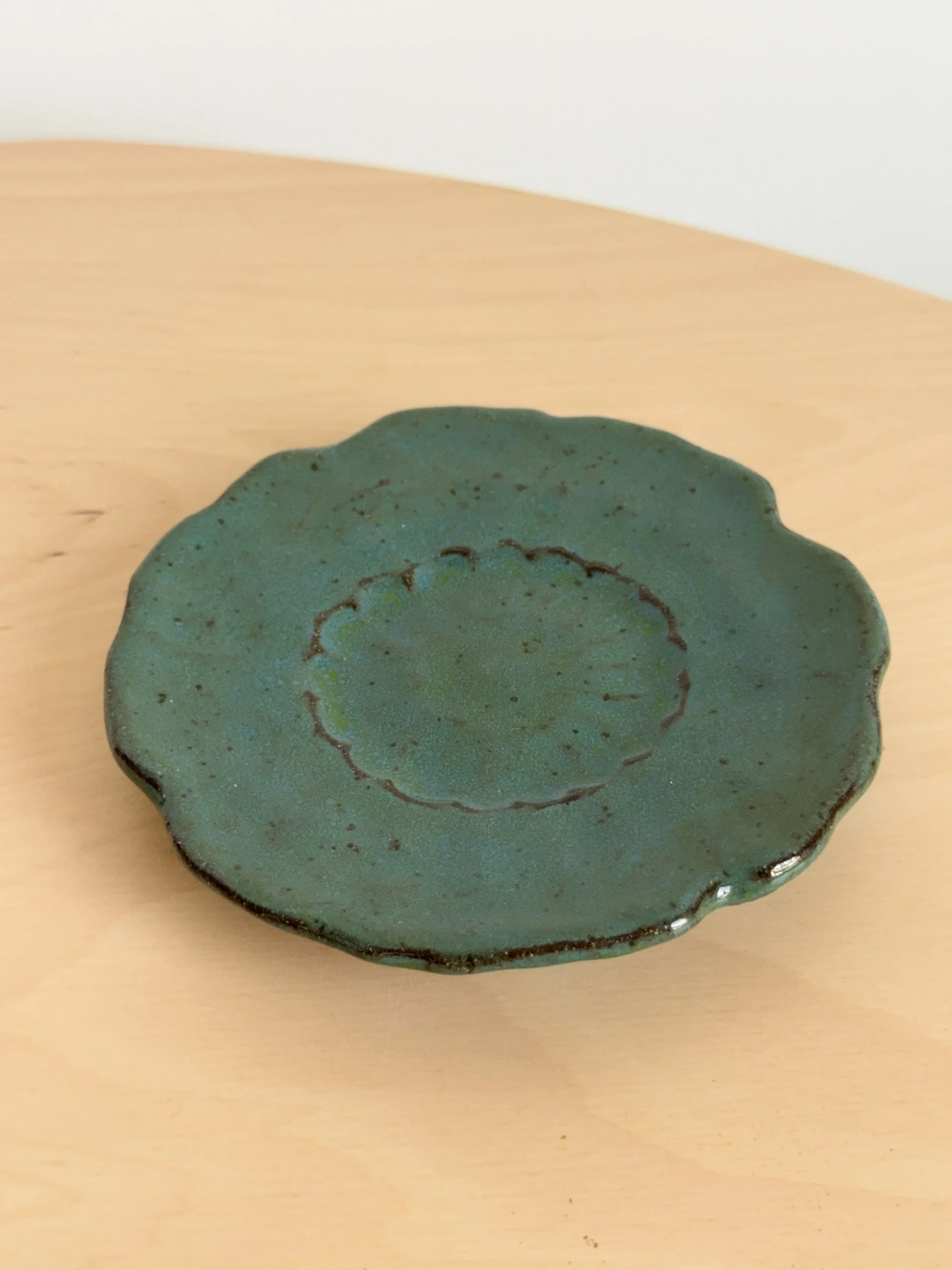 scallop plate pond glaze inside .JPG