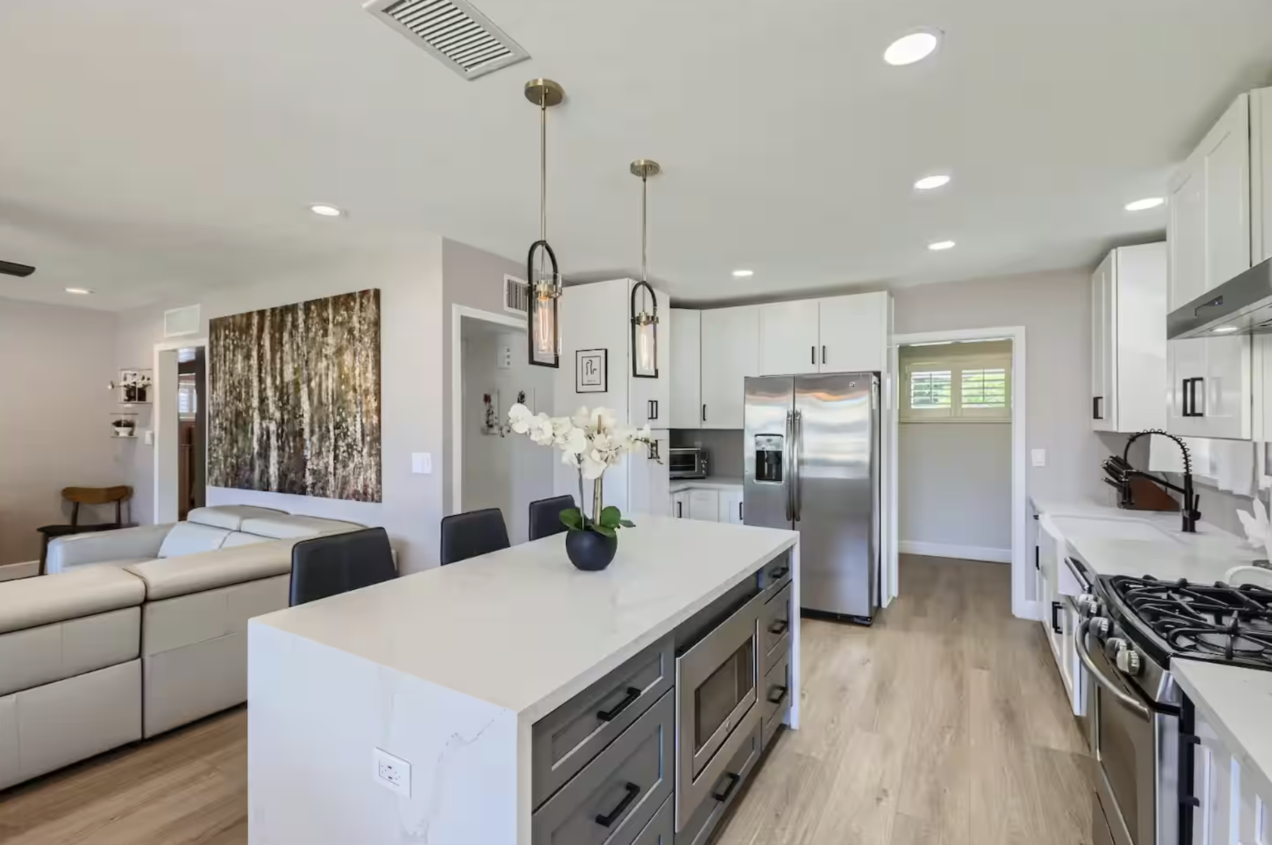 3br 3ba Grovemont Home - PHX Getaways Short Term Rental Property Management Airbnb