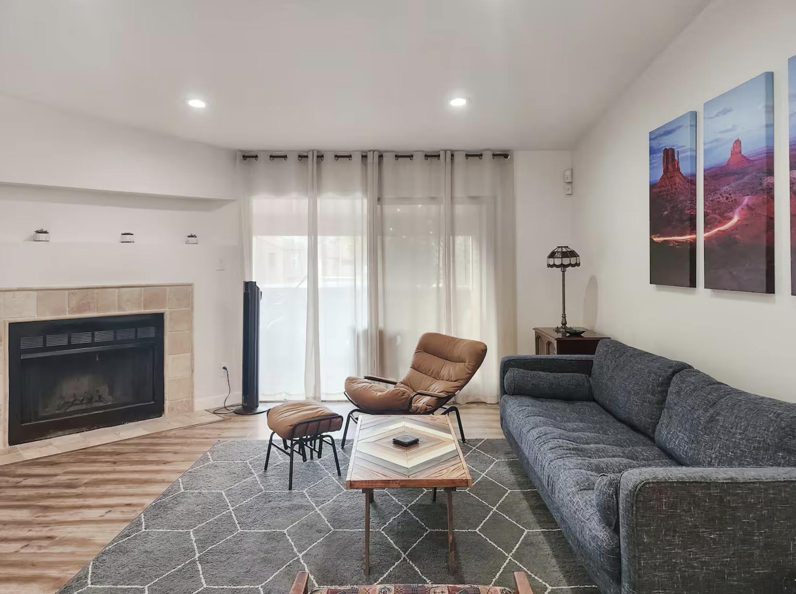 2br 2ba Scottsdale Condo - PHX Getaways Short Term Rental Property Management