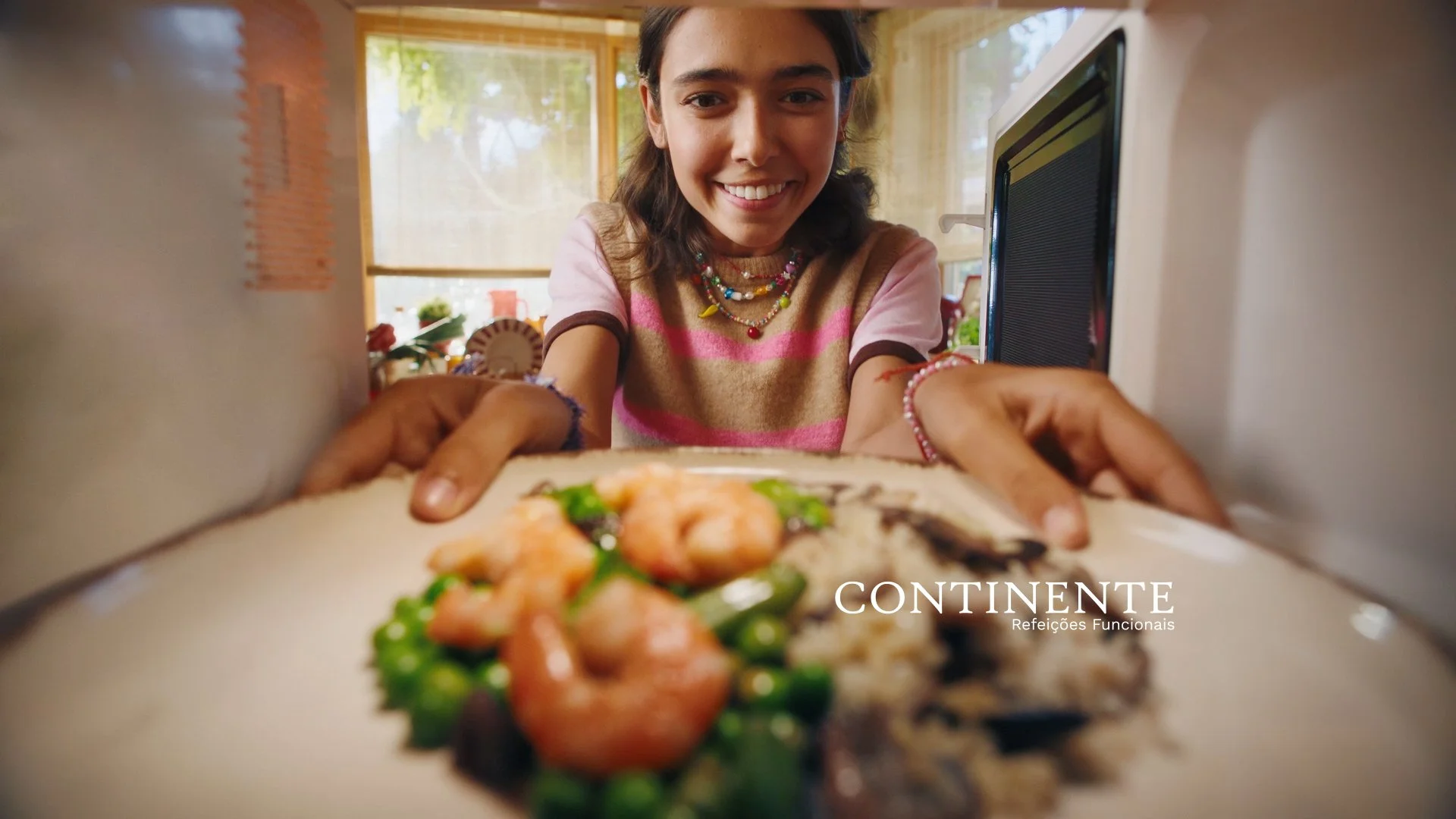 Continente - Frame.jpg