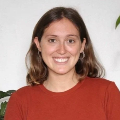 Lara Blumer.jpg